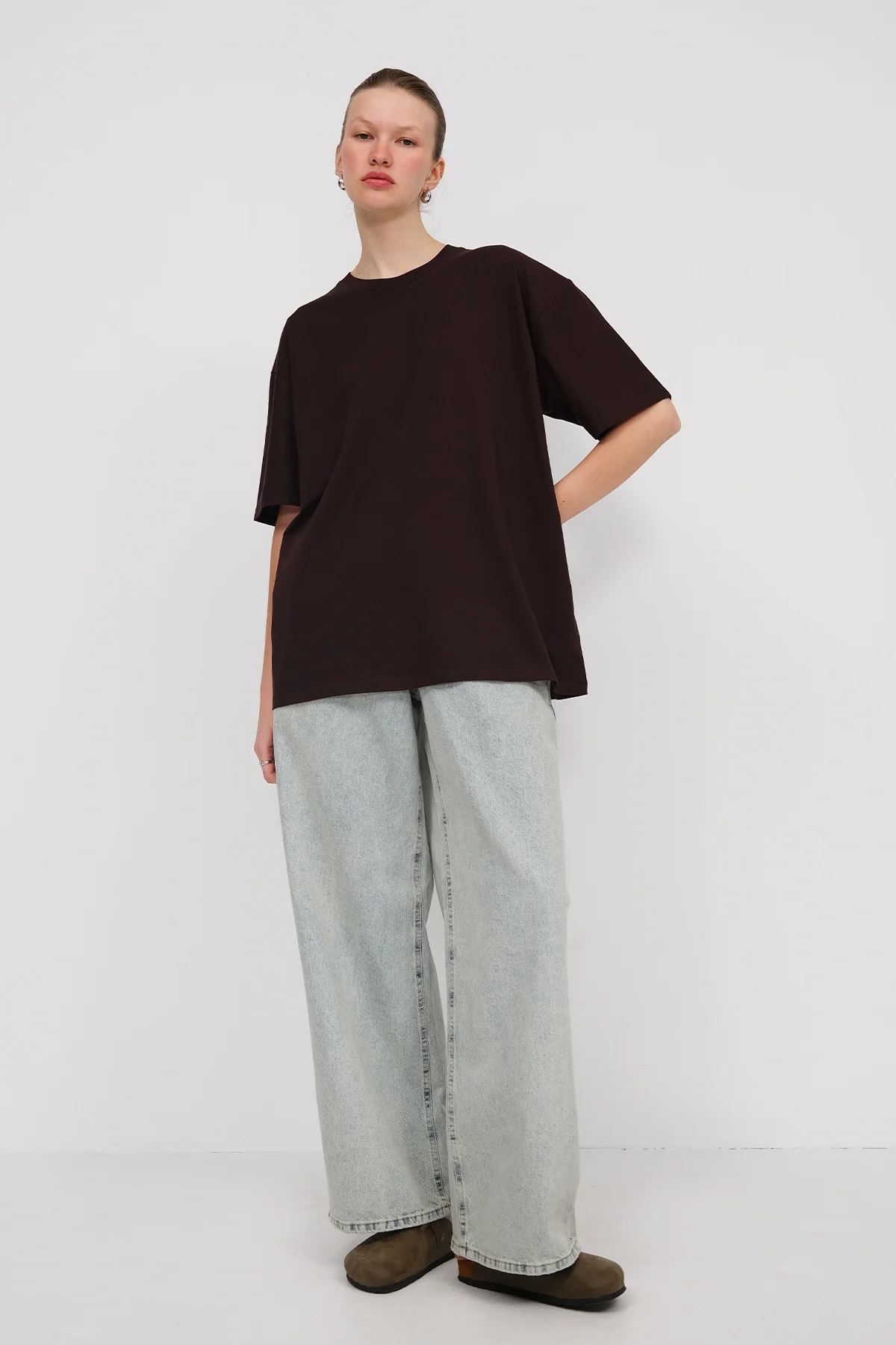 Basic T-shirt With Round Neck - Image 24