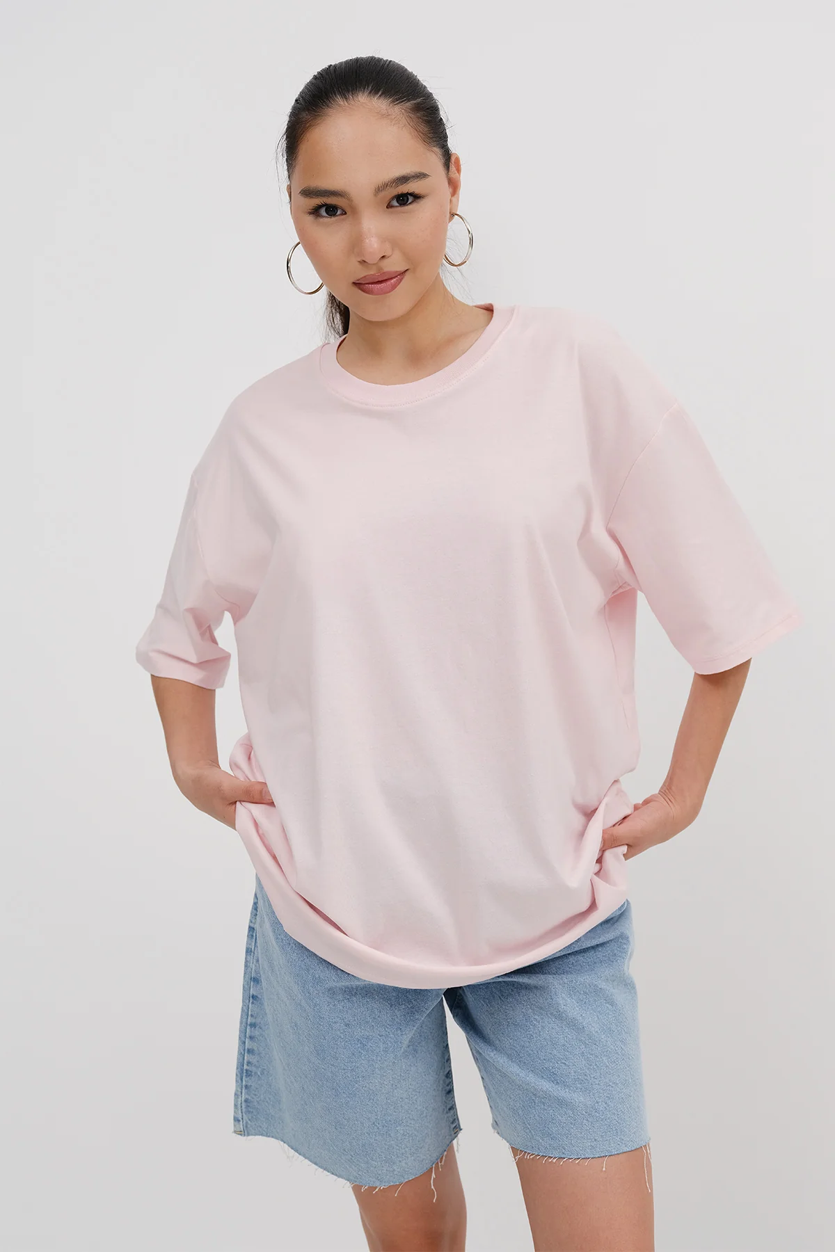 Basic T-shirt With Round Neck - Image 3