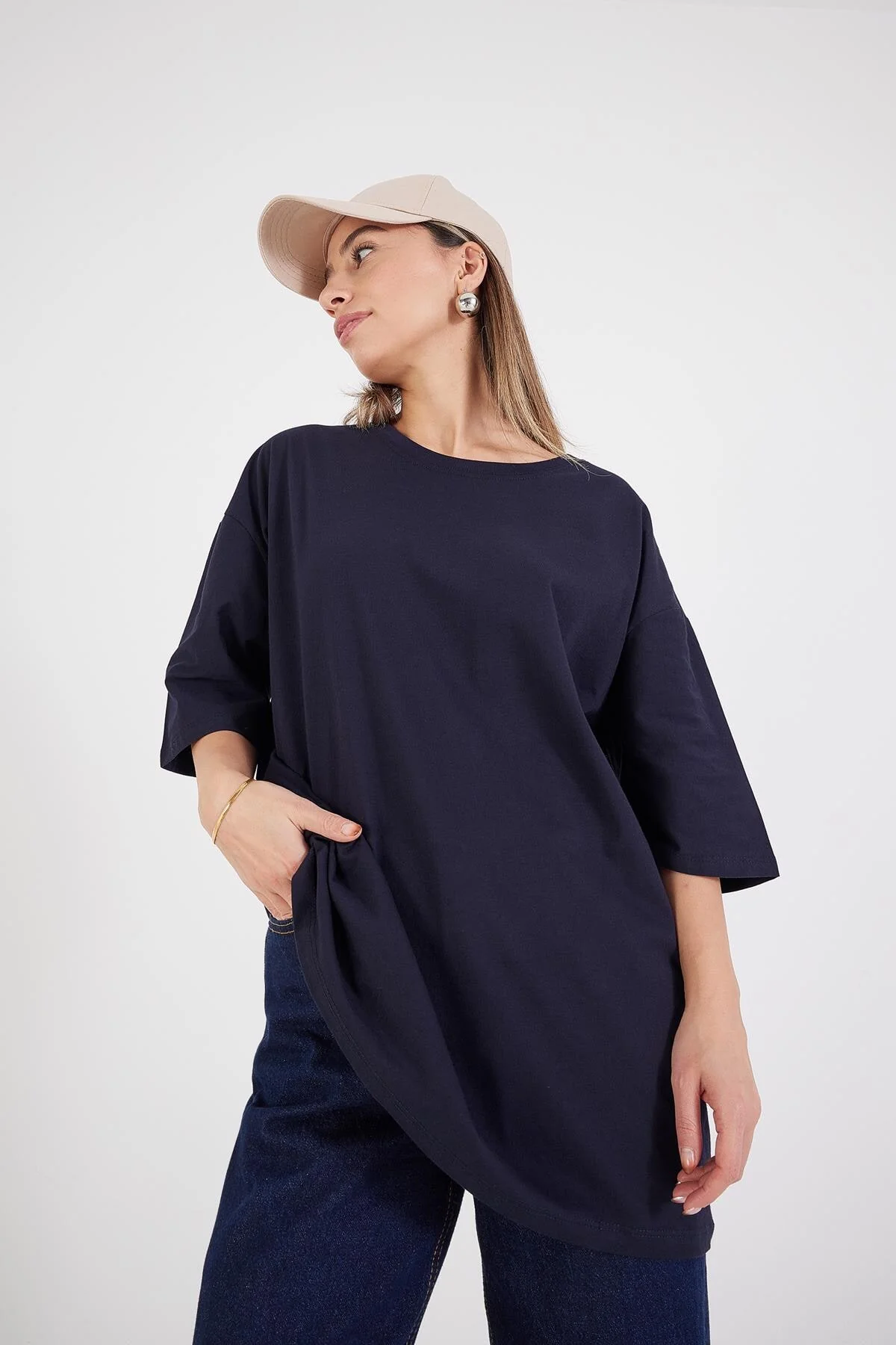 Basic T-shirt With Round Neck - Image 35