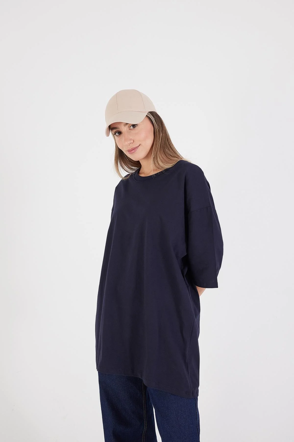 Basic T-shirt With Round Neck - Image 36