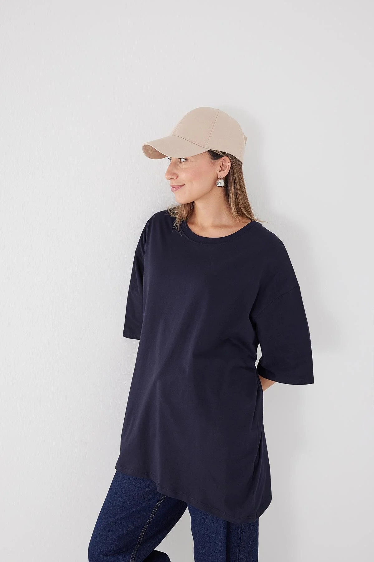 Basic T-shirt With Round Neck - Image 38
