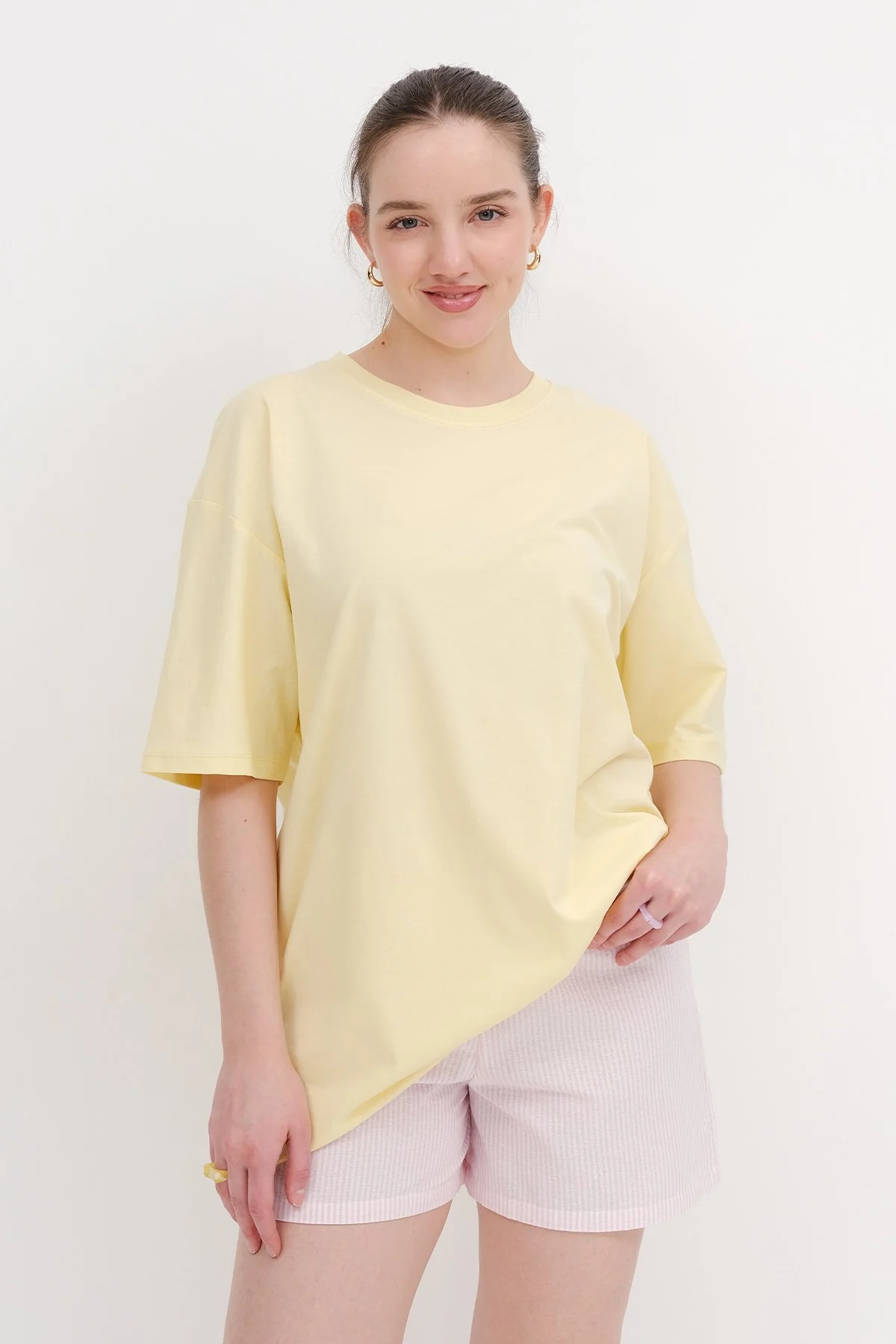 Basic T-shirt With Round Neck - Image 7