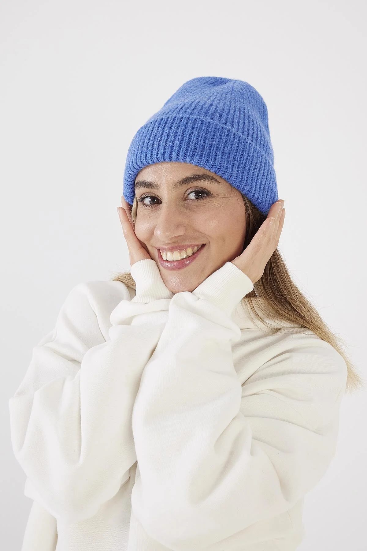 Beanie - Image 32
