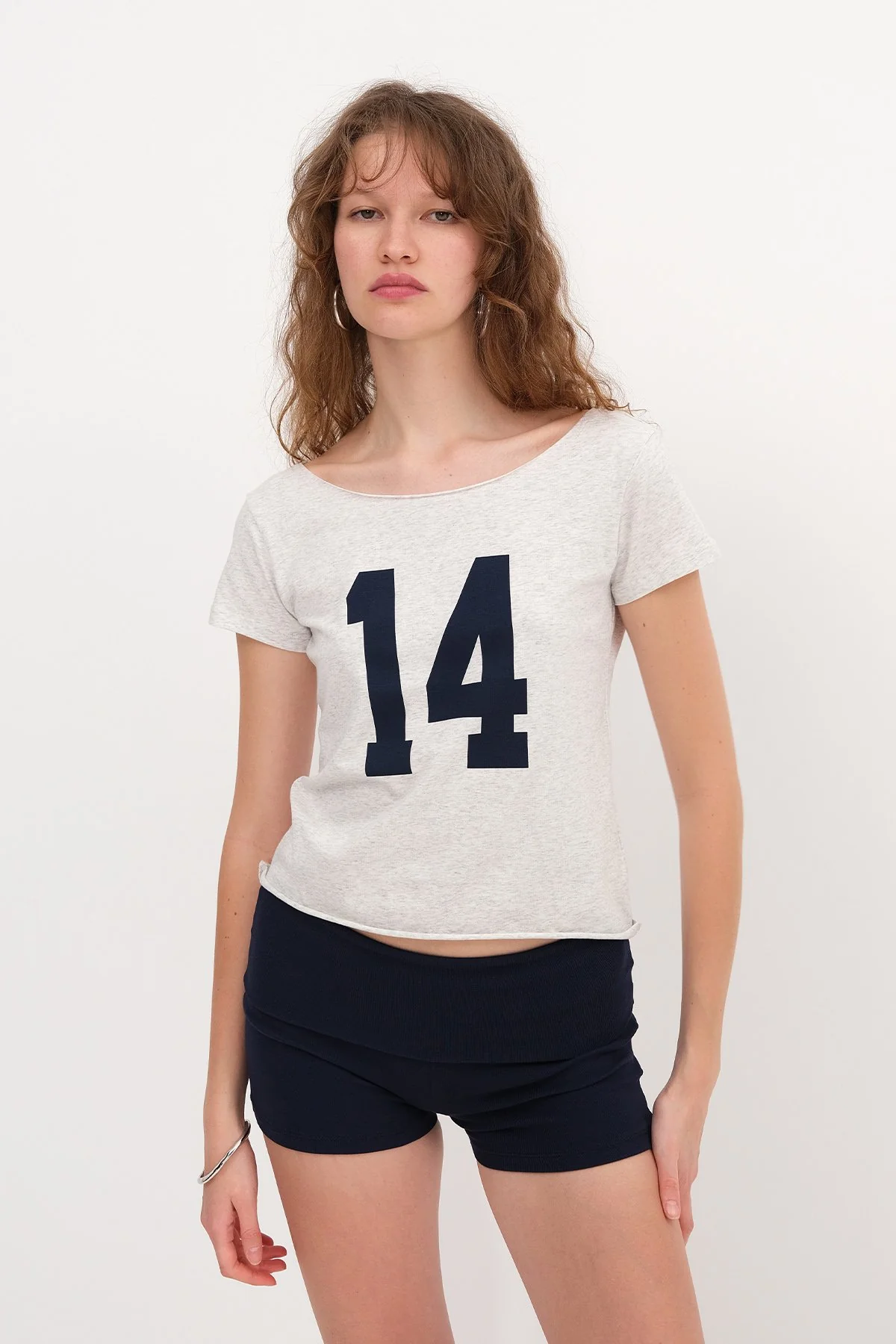 Boat Neck Printed T-shirt - Image 5