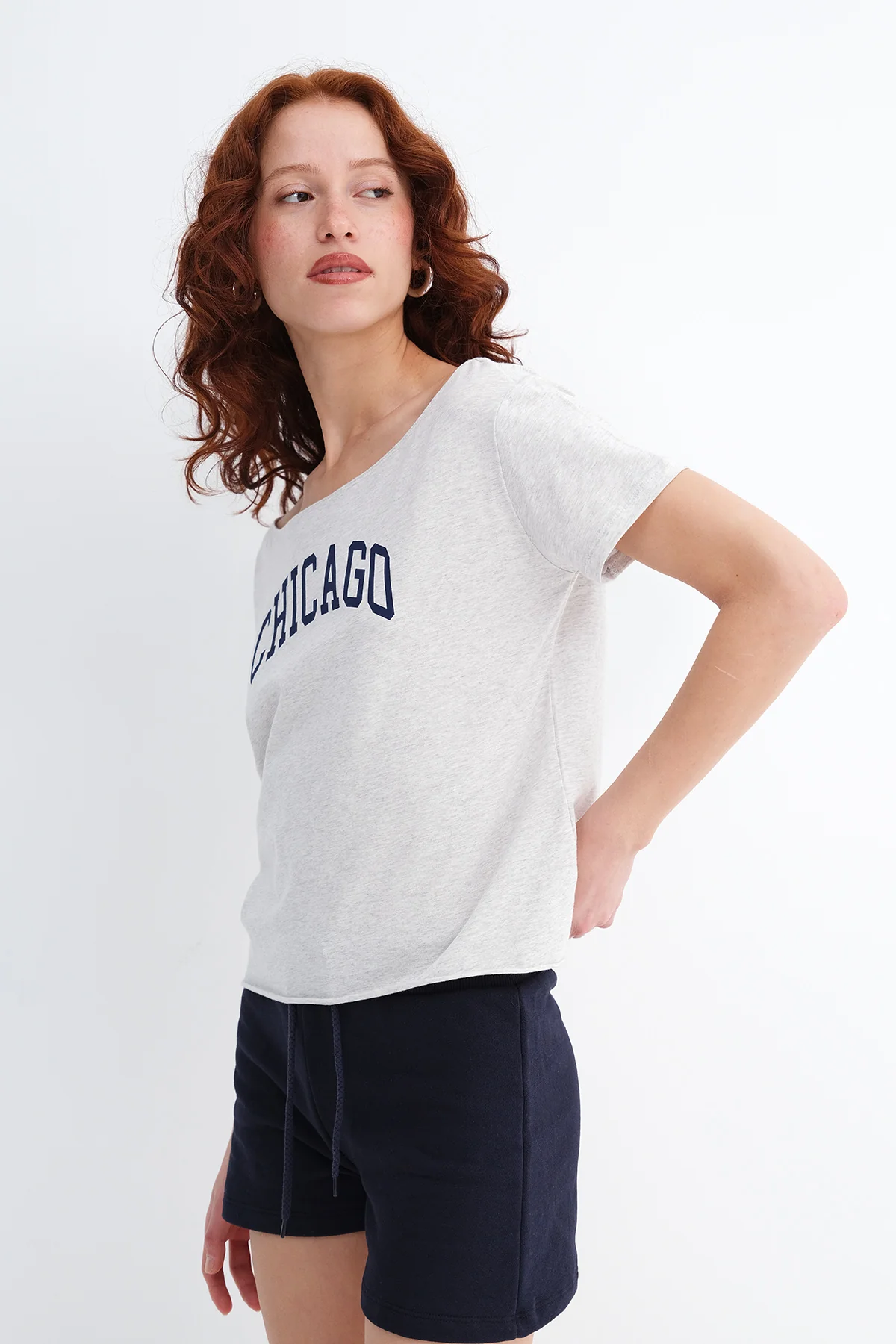 Boat Neck Printed T-shirt - Image 4