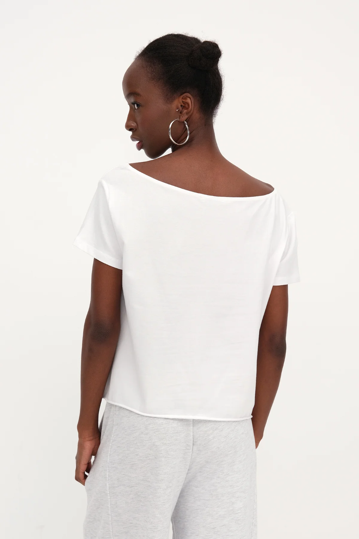 Boat Neck Printed T-Shirt - Image 15