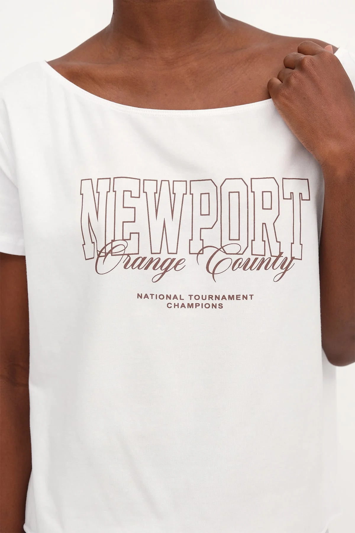 Boat Neck Printed T-Shirt - Image 17