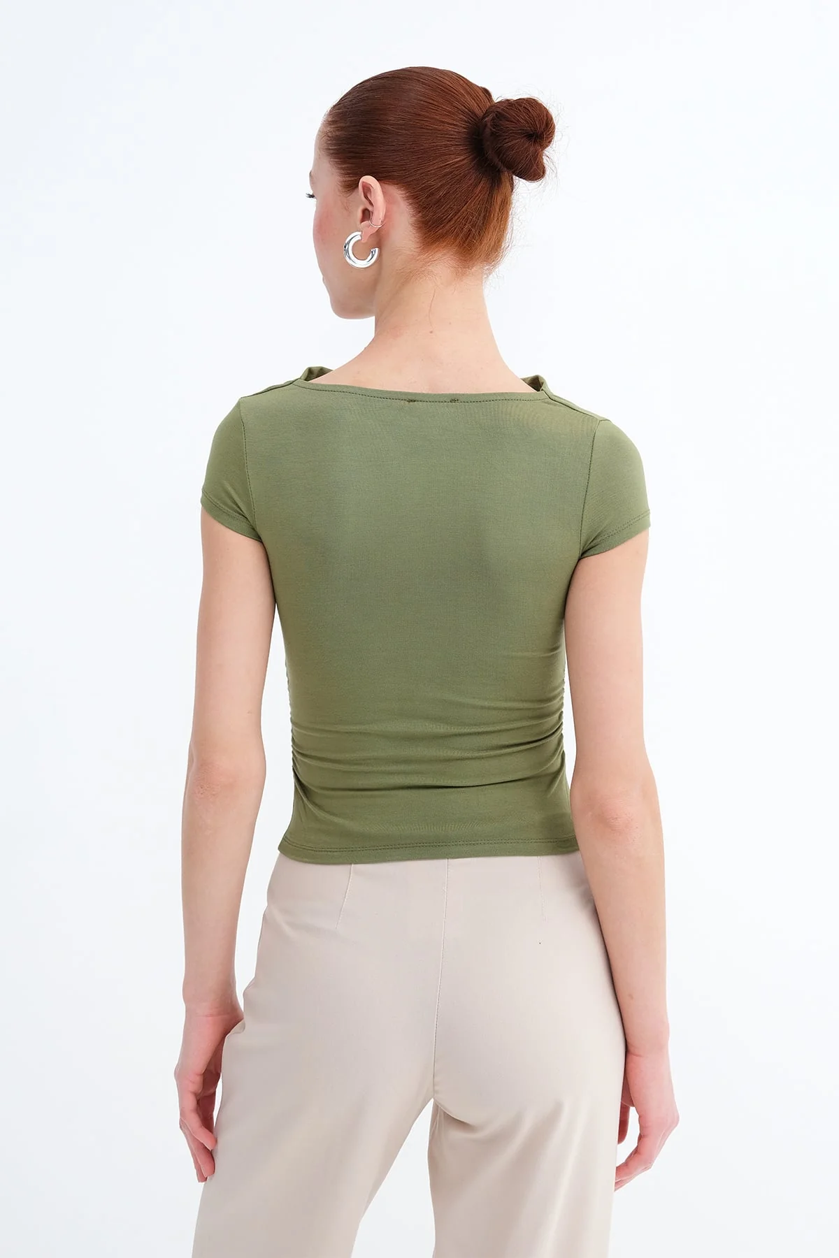 Boat Neck Ruched Side T-shirt - Image 10