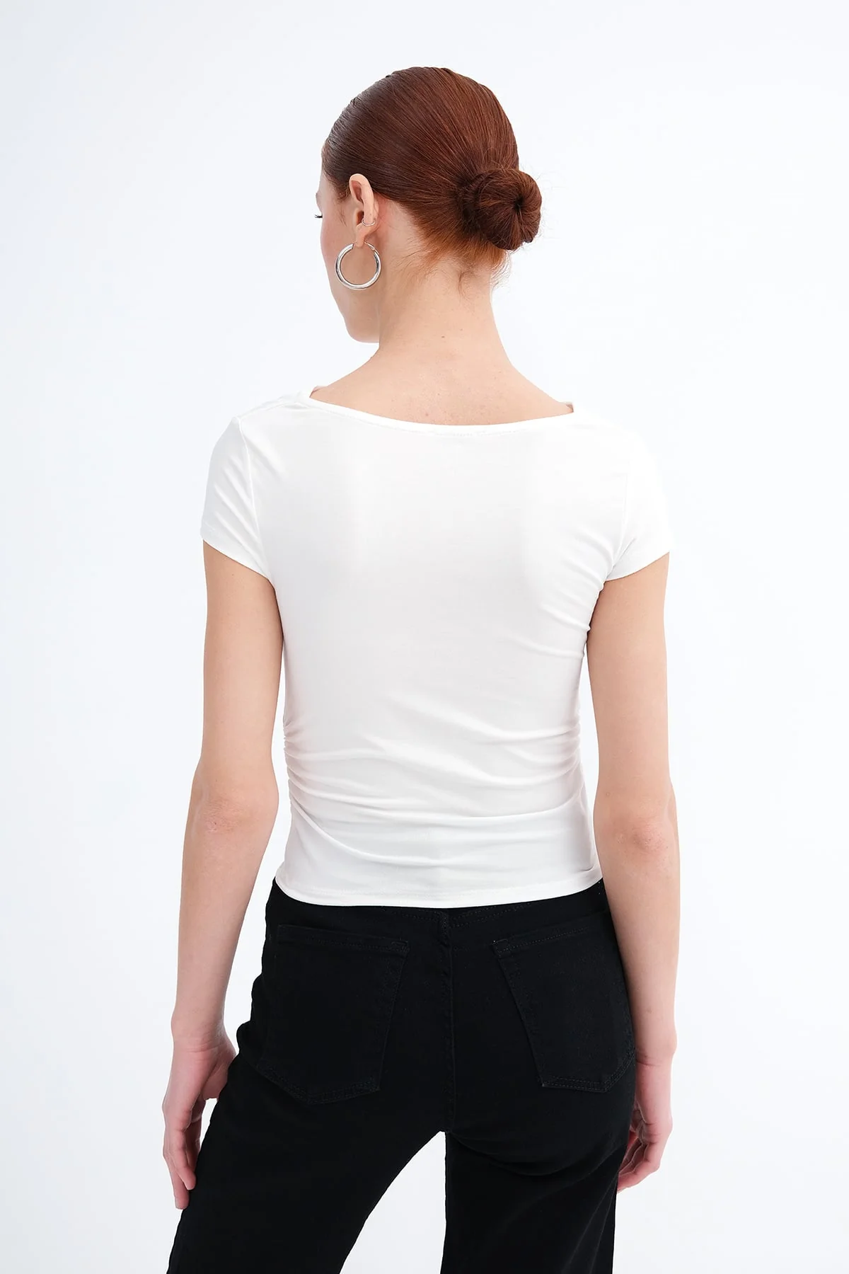 Boat Neck Ruched Side T-shirt - Image 43