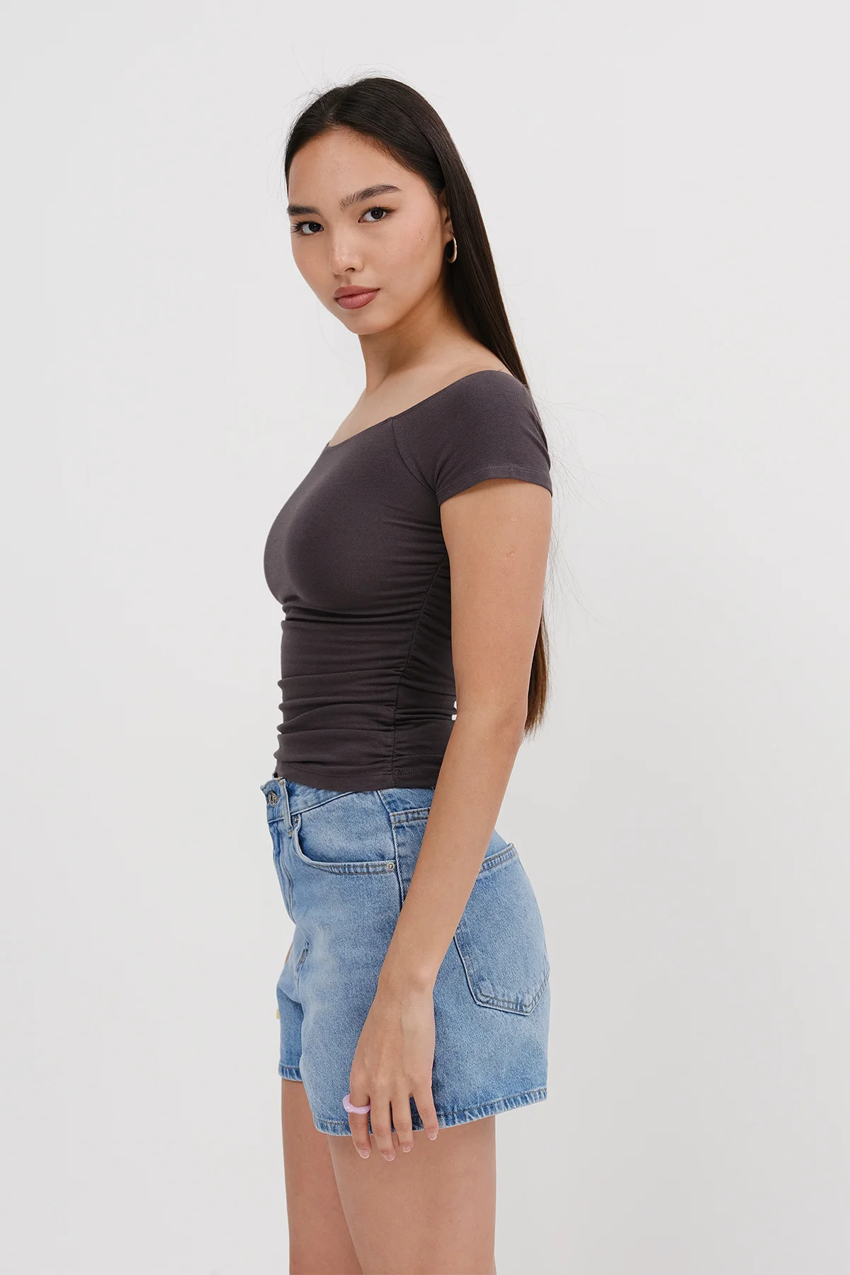 Boat Neck T-shirt - Image 11