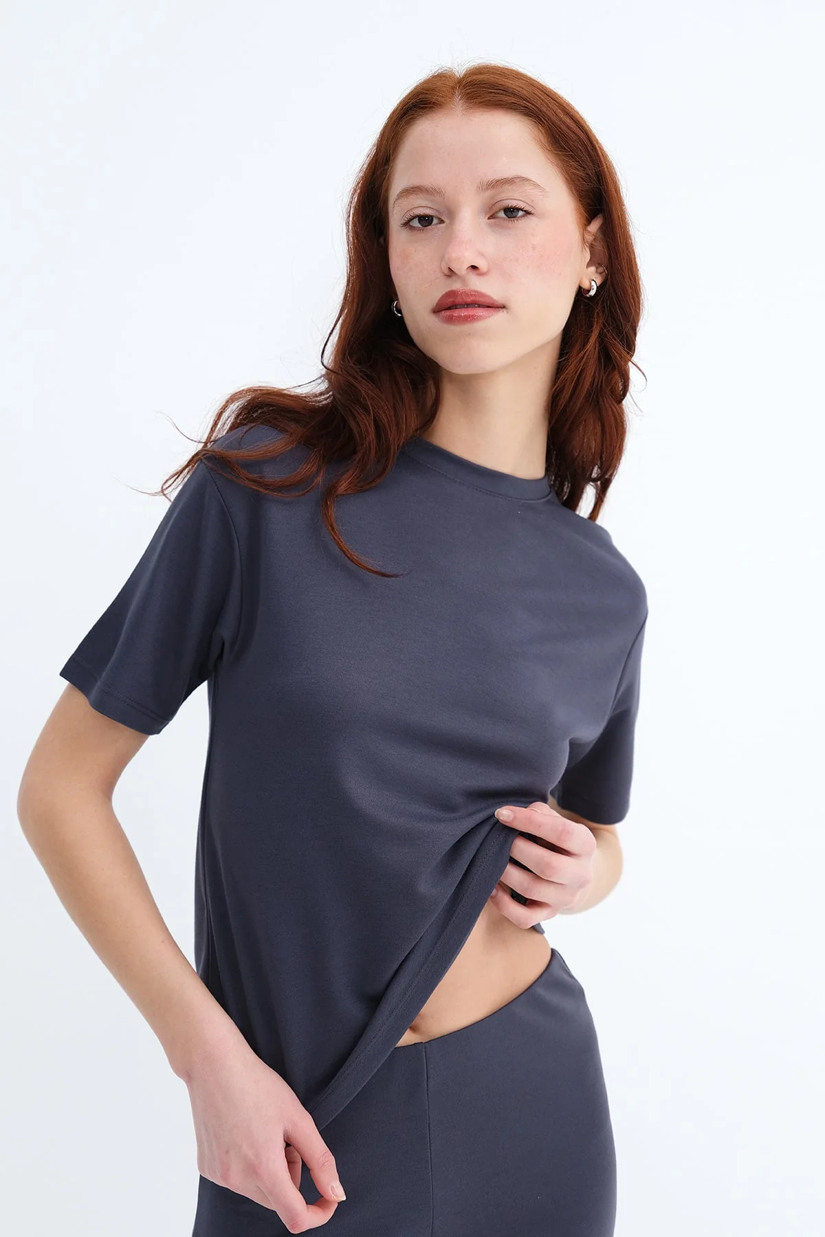 Crew Neck Basic T-Shirt - Image 12