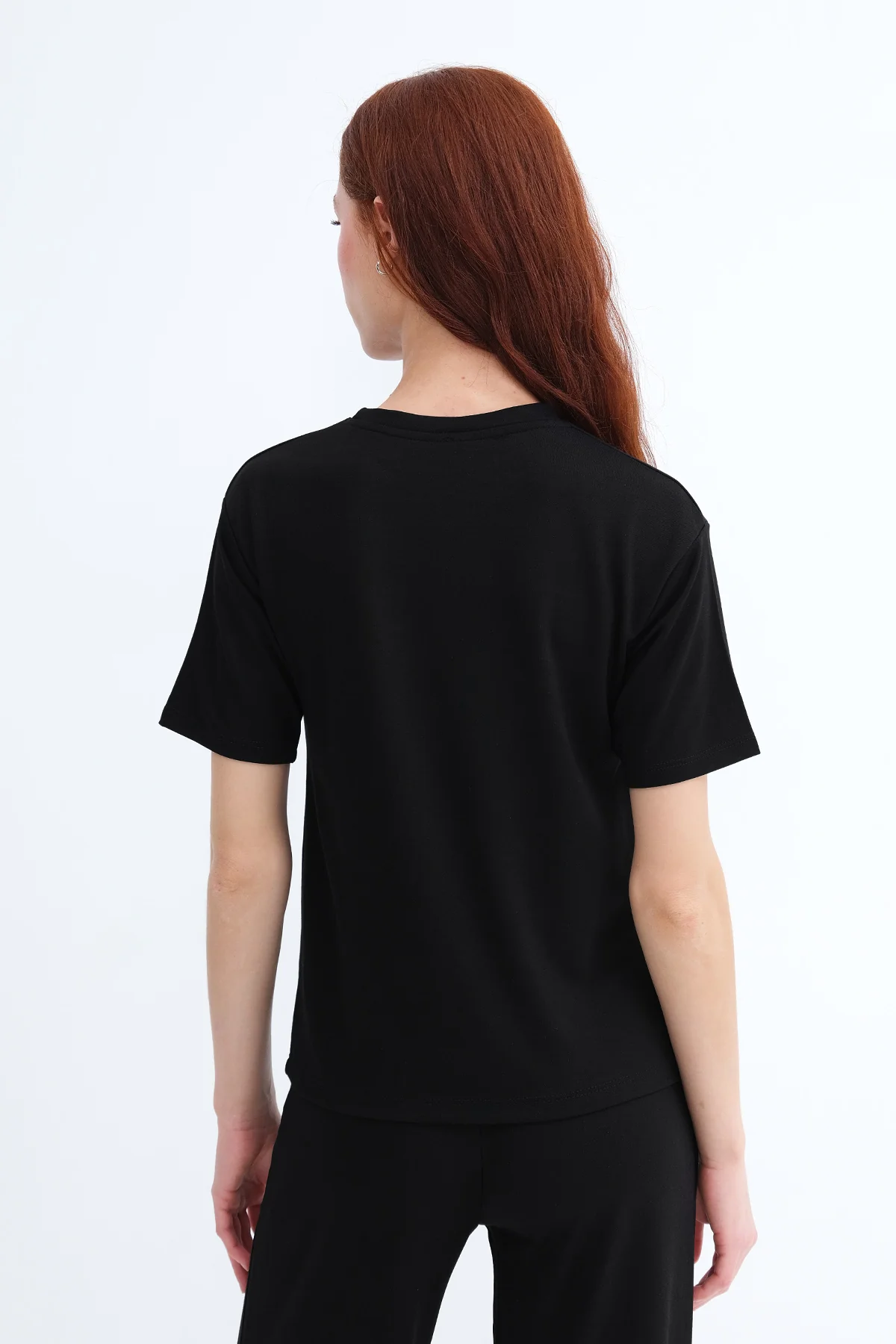 Crew Neck Basic T-Shirt - Image 14