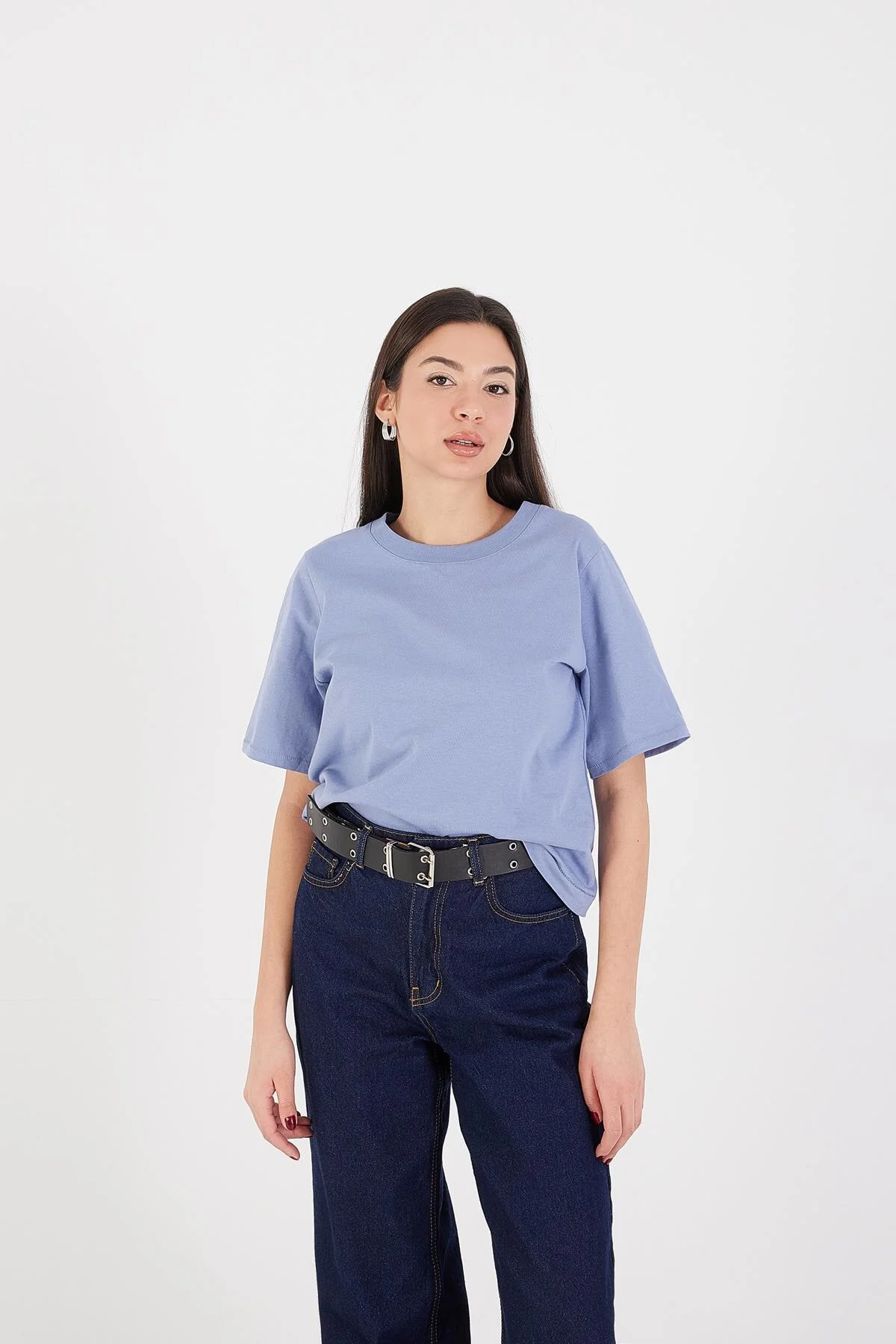 Crew Neck Basic T-shirt - Image 17