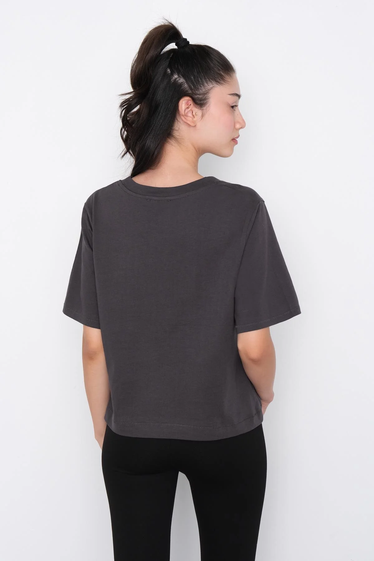 Crew Neck Basic T-shirt - Image 29