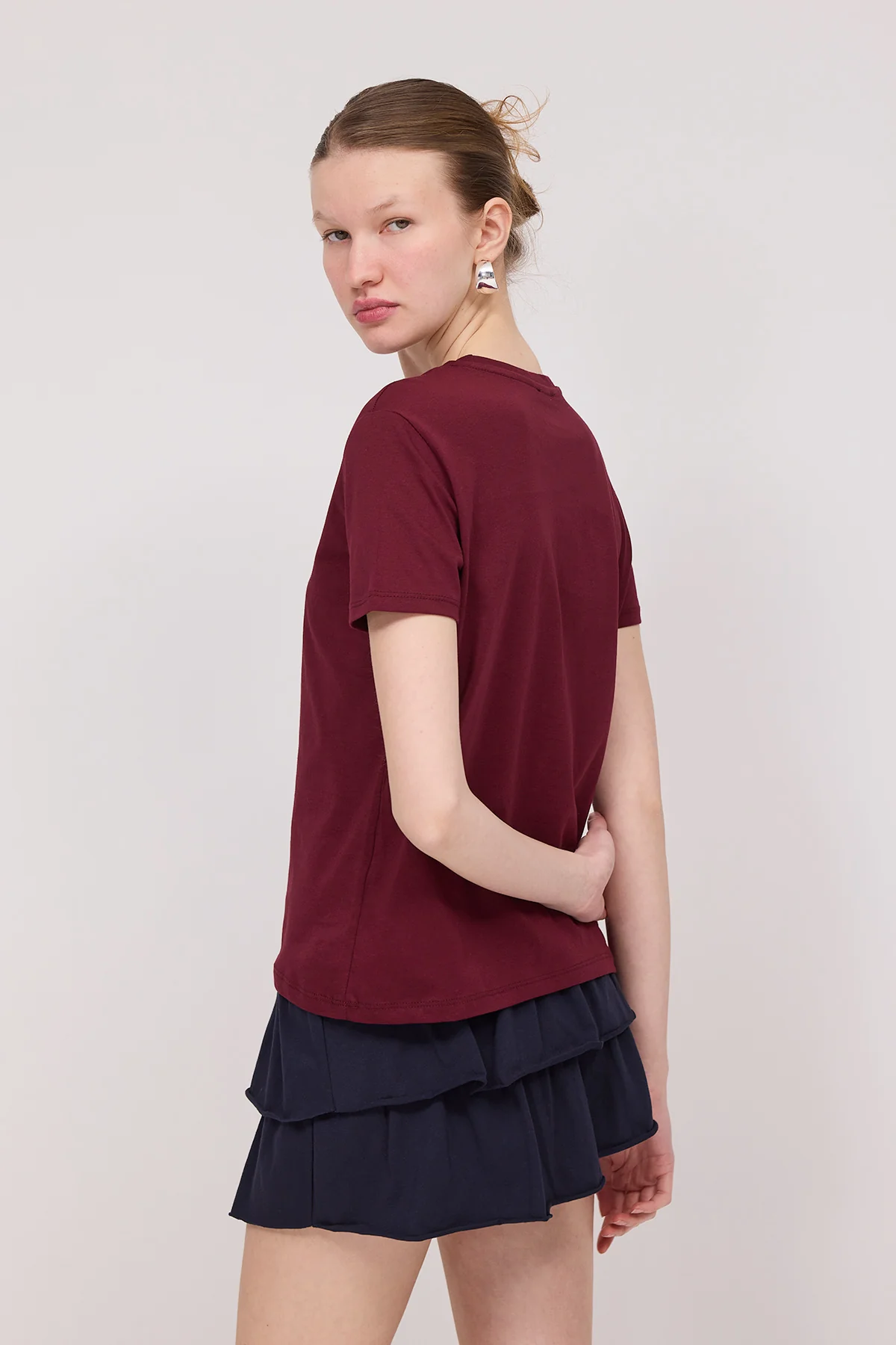 Crew Neck Basic T-shirt - Image 11