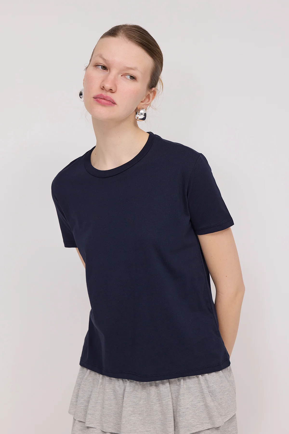 Crew Neck Basic T-shirt - Image 14