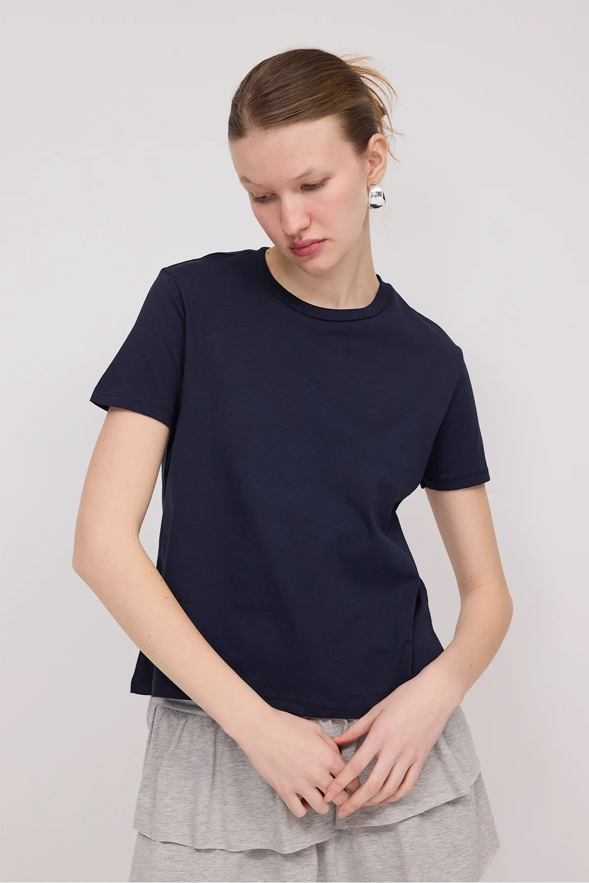 Crew Neck Basic T-shirt - Image 18
