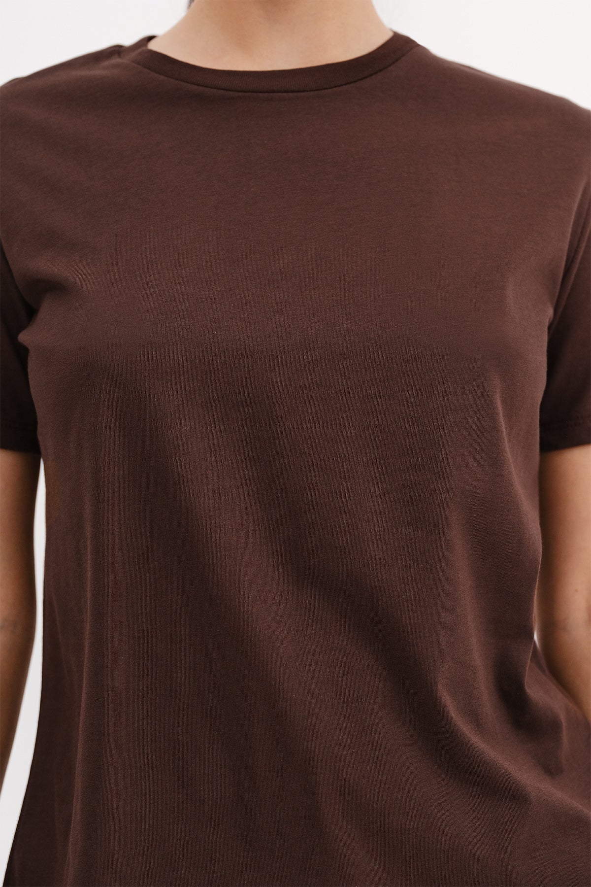 Crew Neck Basic T-shirt - Image 21