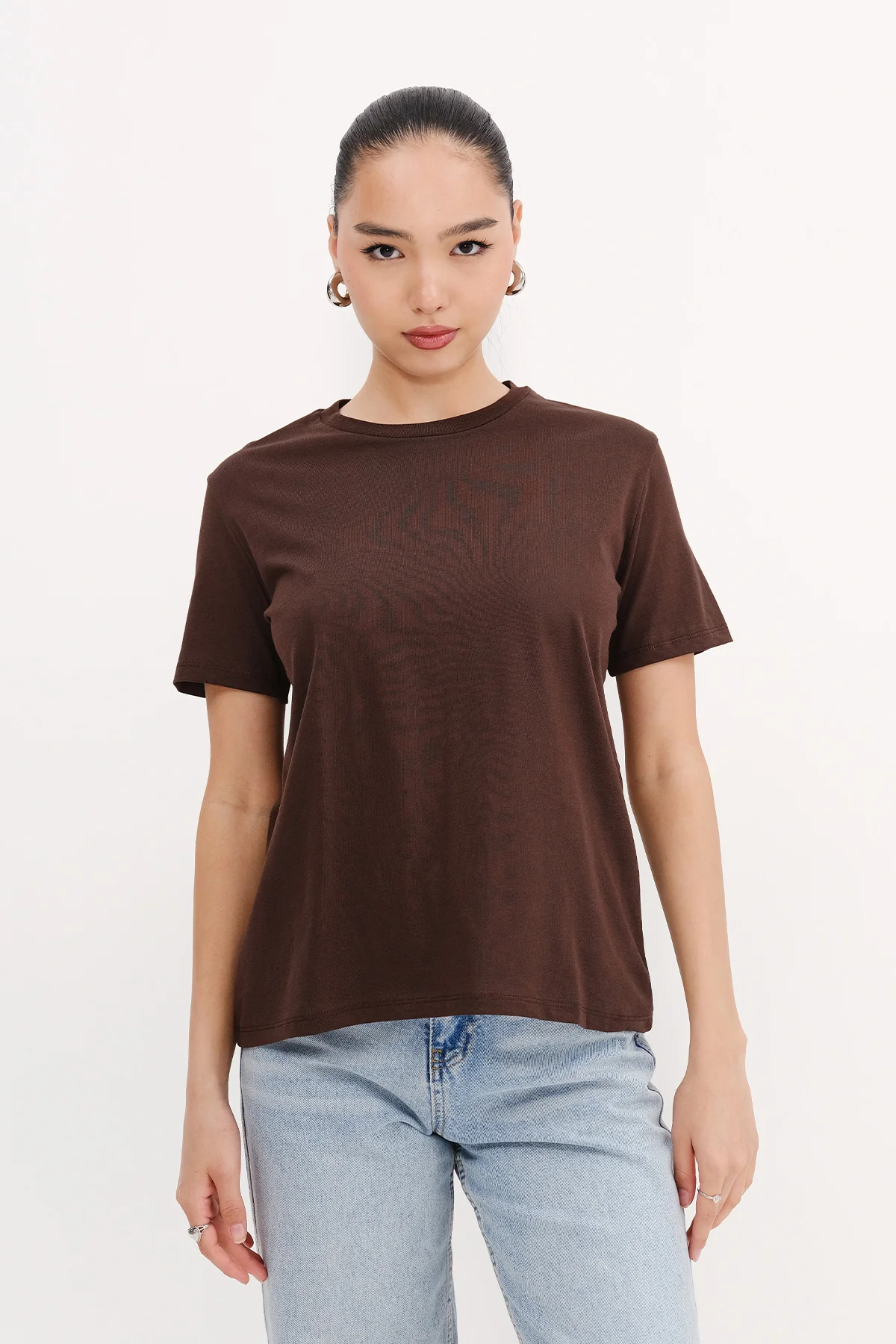 Crew Neck Basic T-shirt - Image 24