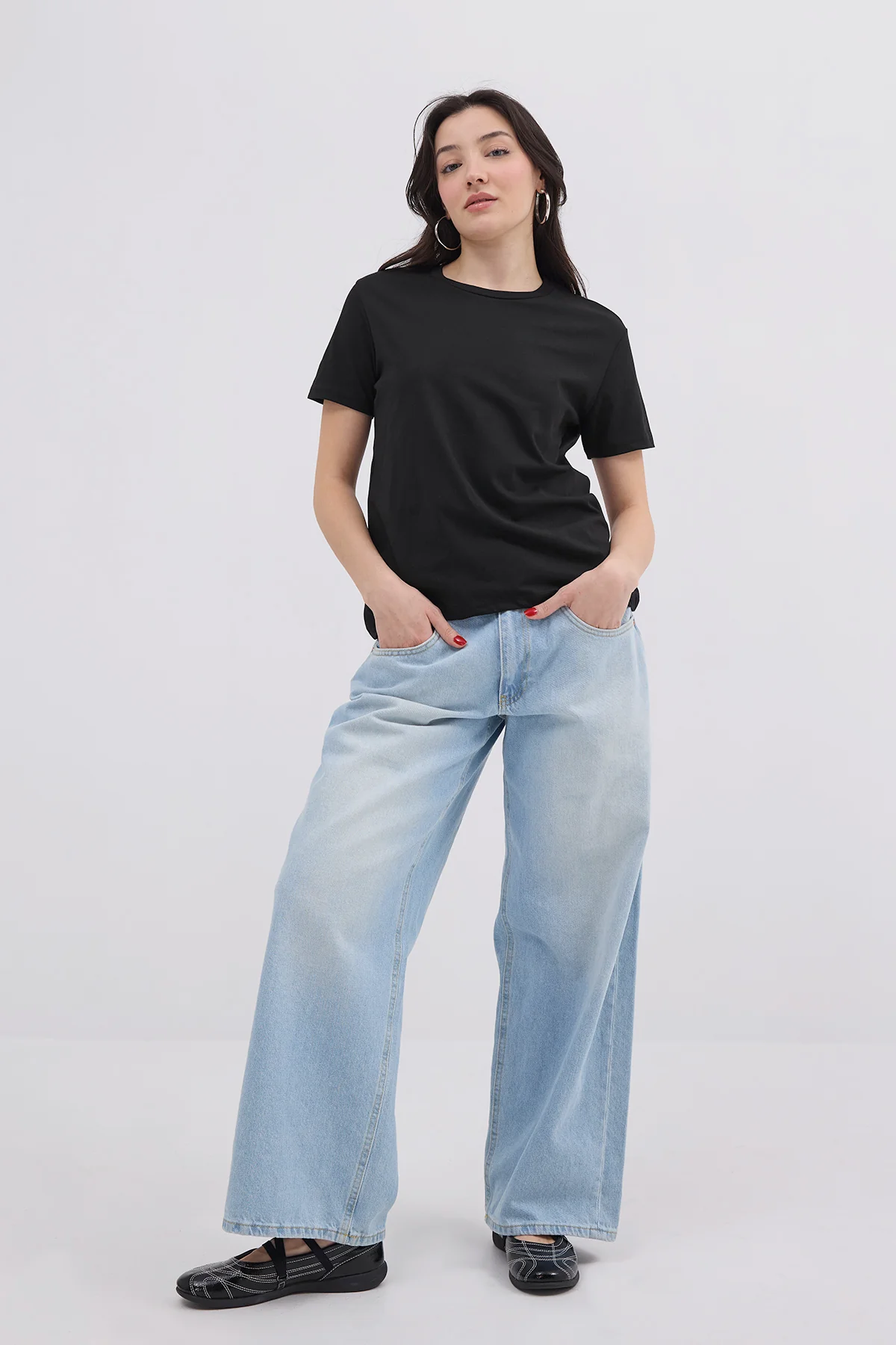 Crew Neck Basic T-shirt - Image 31