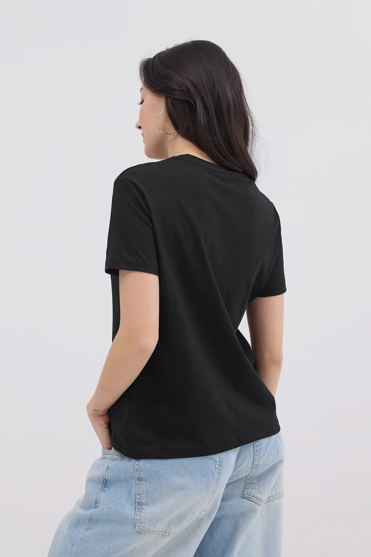 Crew Neck Basic T-shirt - Image 35