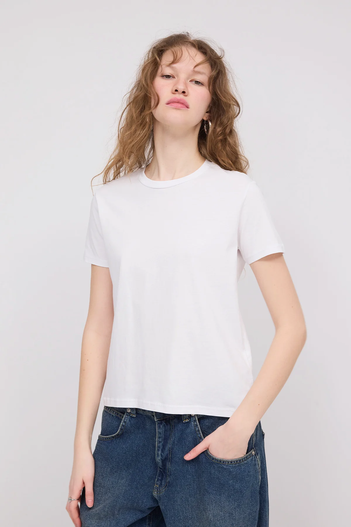 Crew Neck Basic T-shirt - Image 39