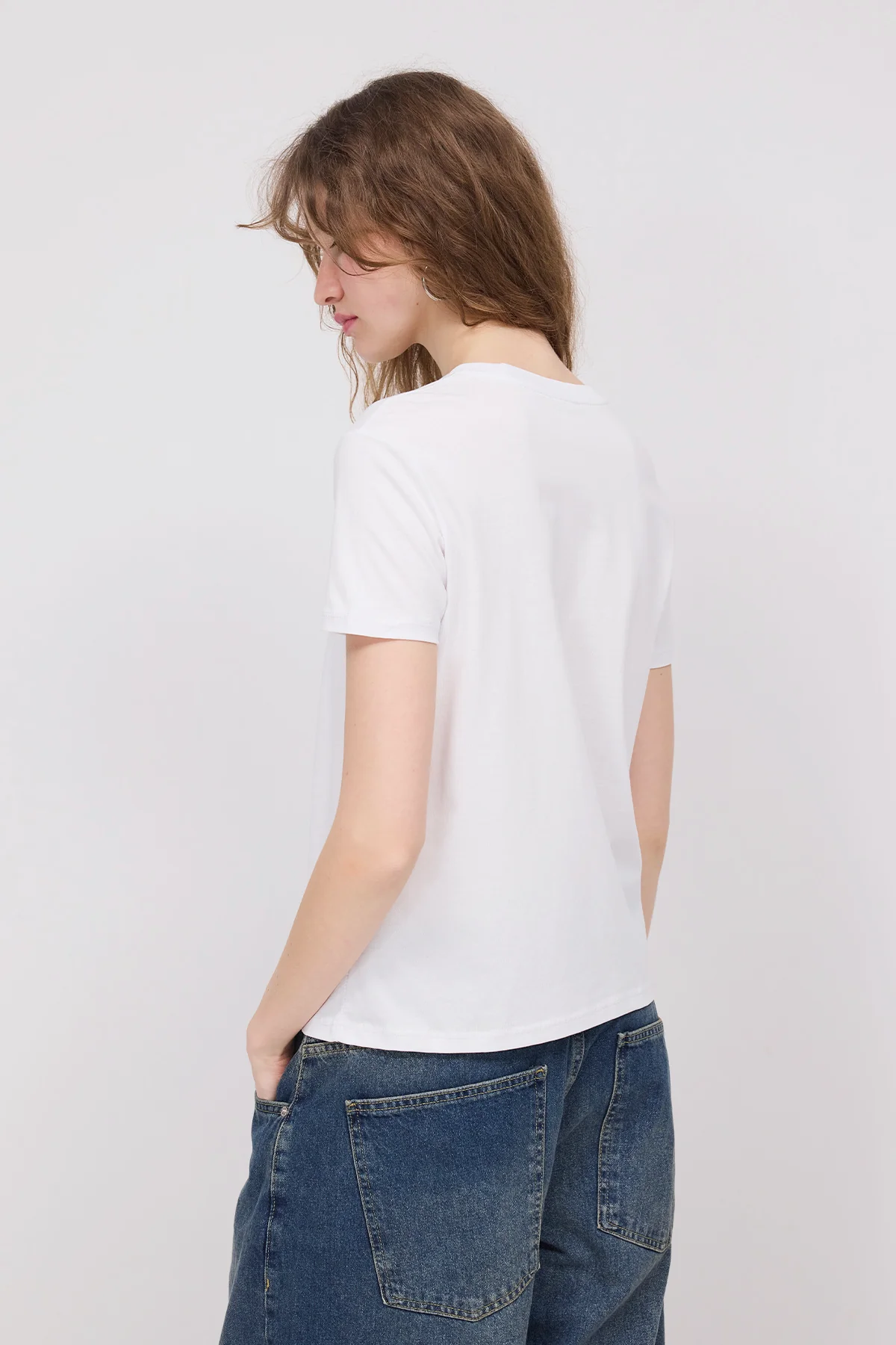 Crew Neck Basic T-shirt - Image 40