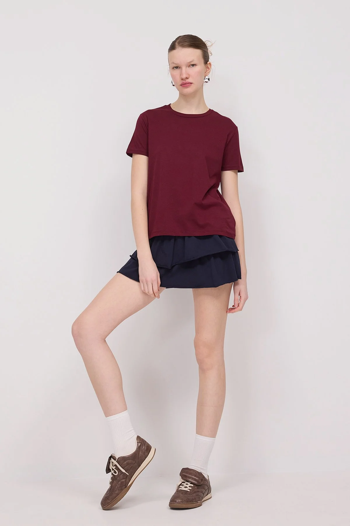 Crew Neck Basic T-shirt - Image 7