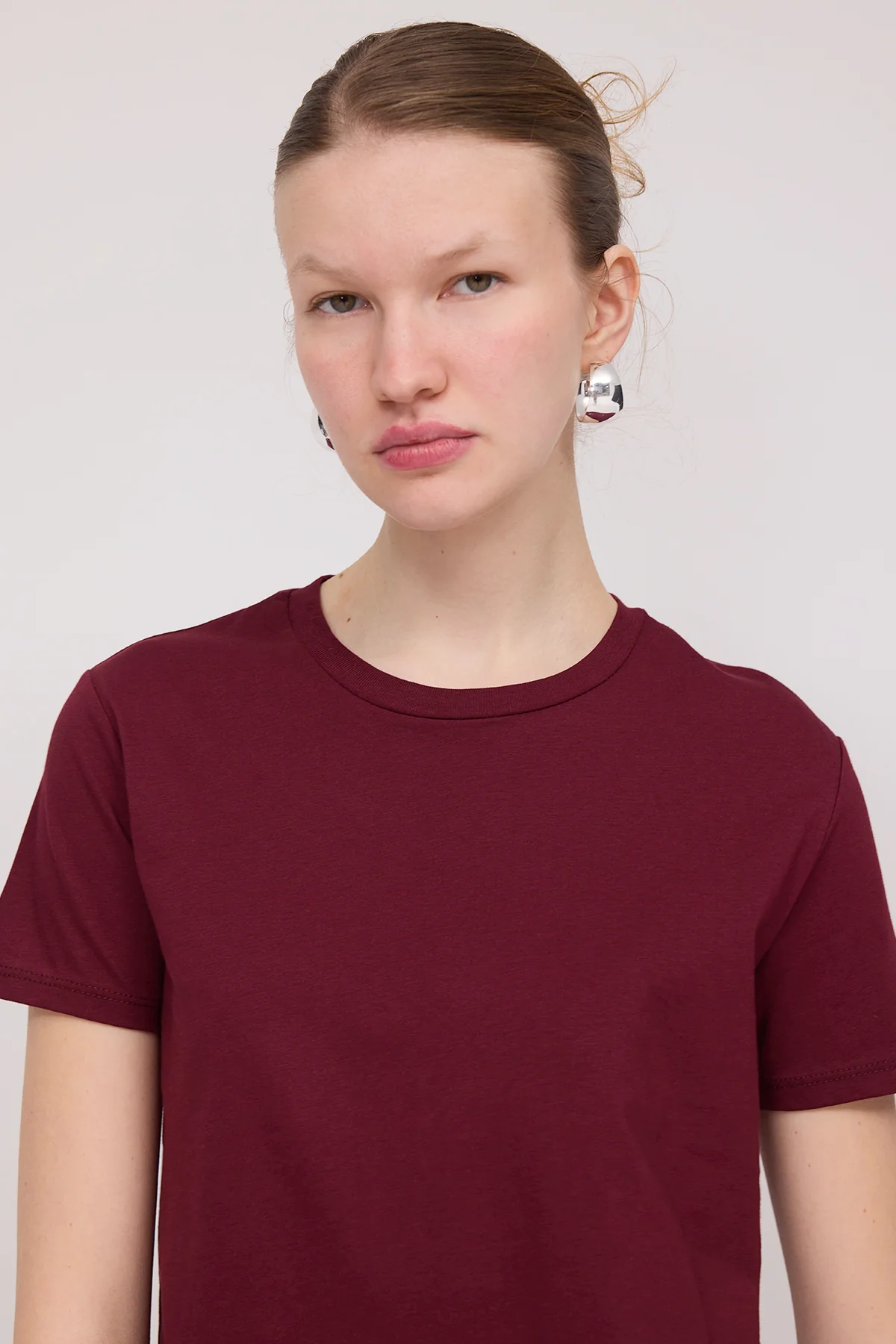 Crew Neck Basic T-shirt - Image 9