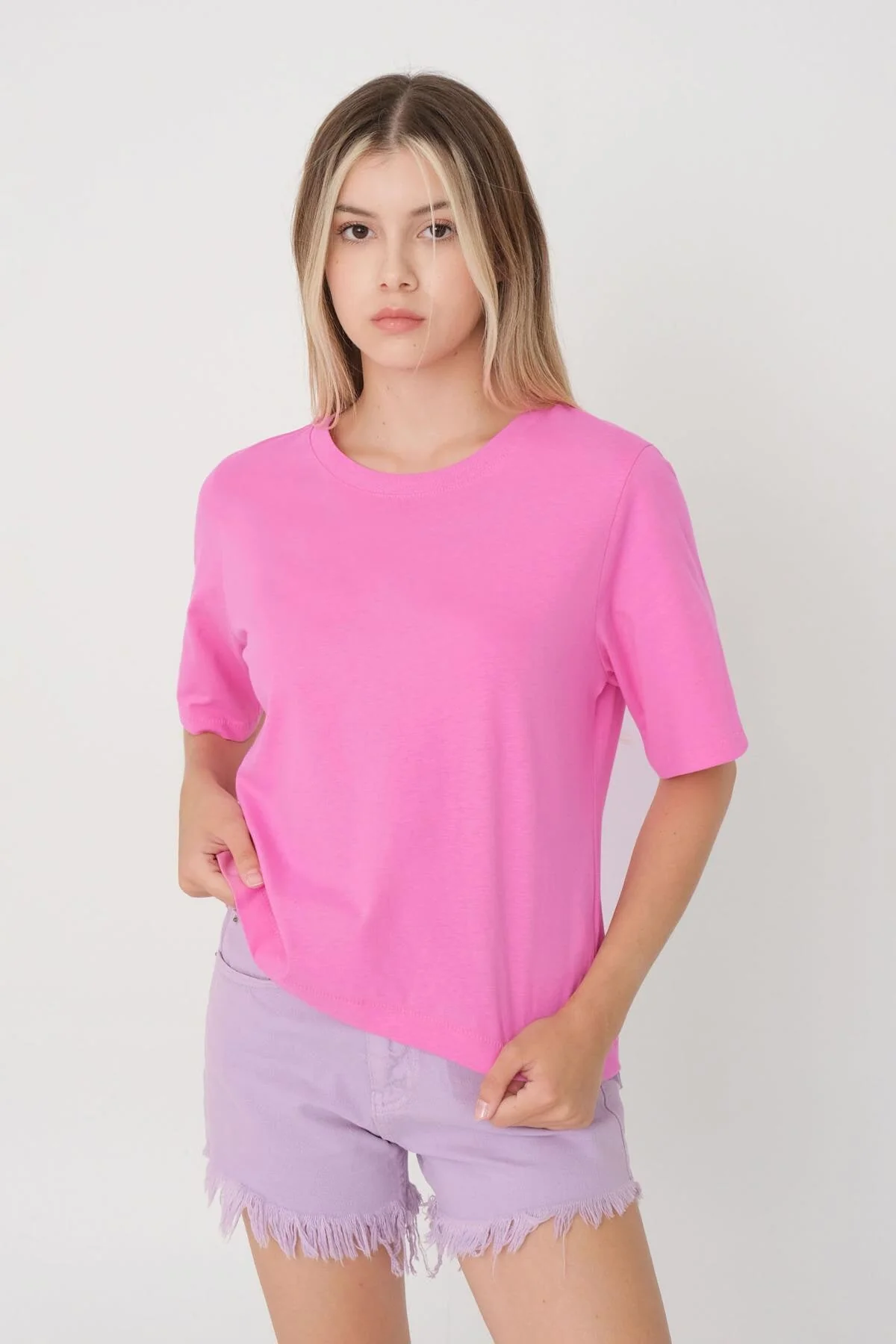 Crew Neck Basic T-shirt - Image 42