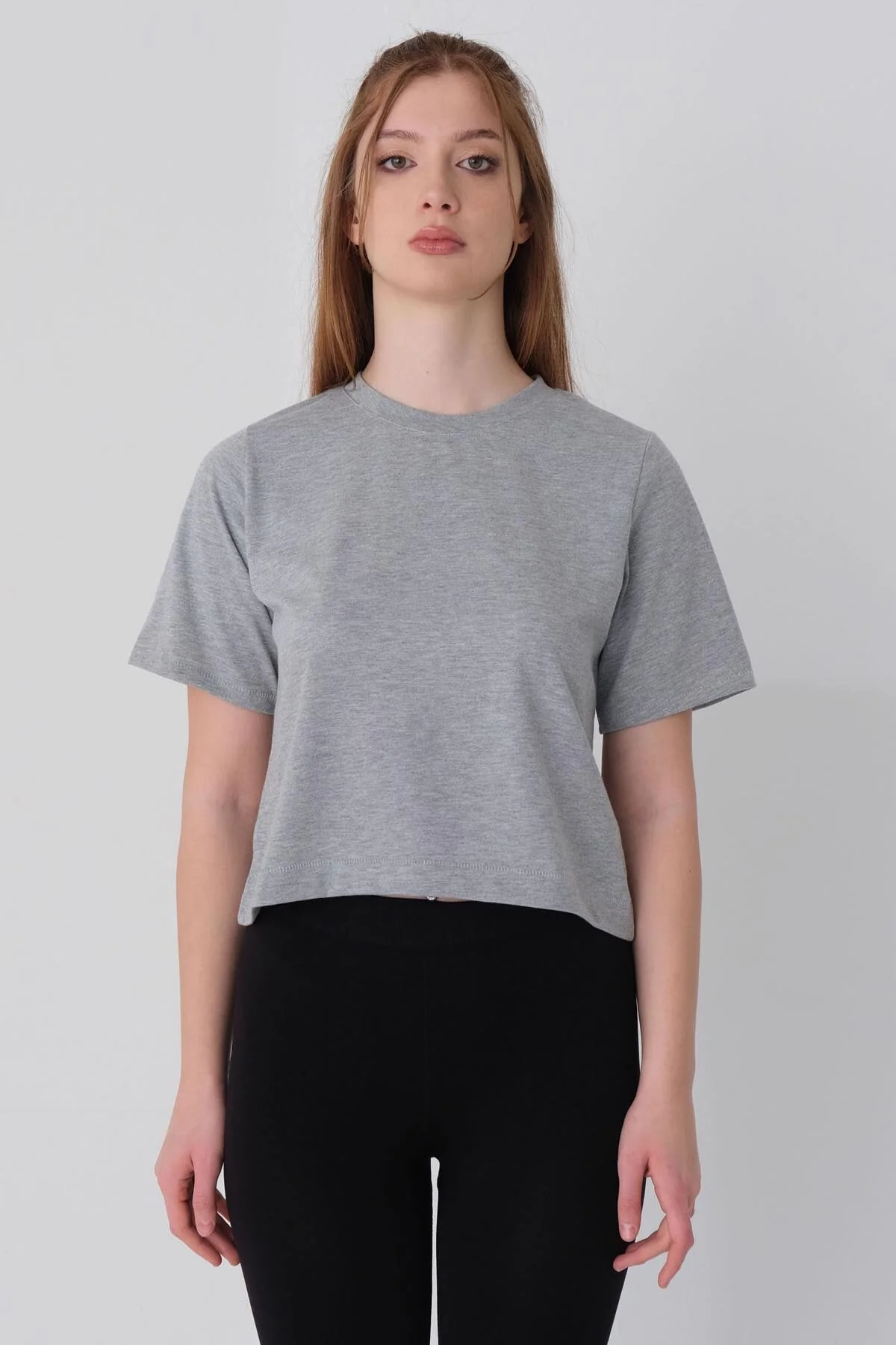 Crew Neck Basic T-shirt - Image 47