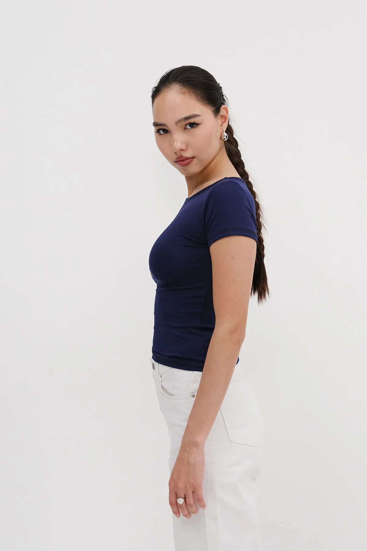 Crew Neck Basic T-shirt - Image 23