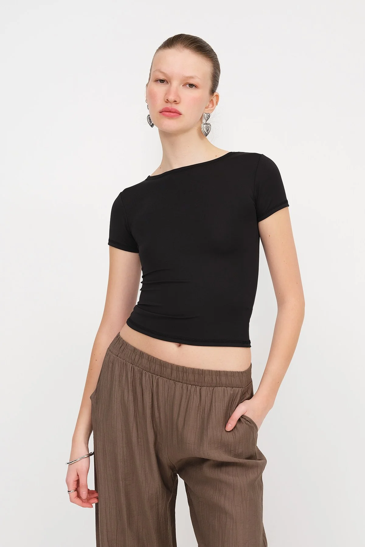 Crew Neck Basic T-shirt - Image 31