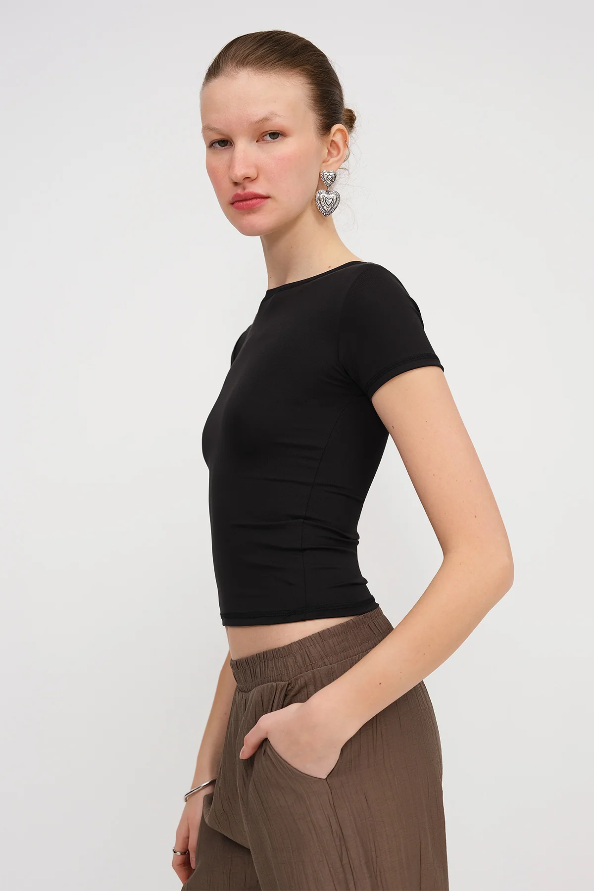 Crew Neck Basic T-shirt - Image 32