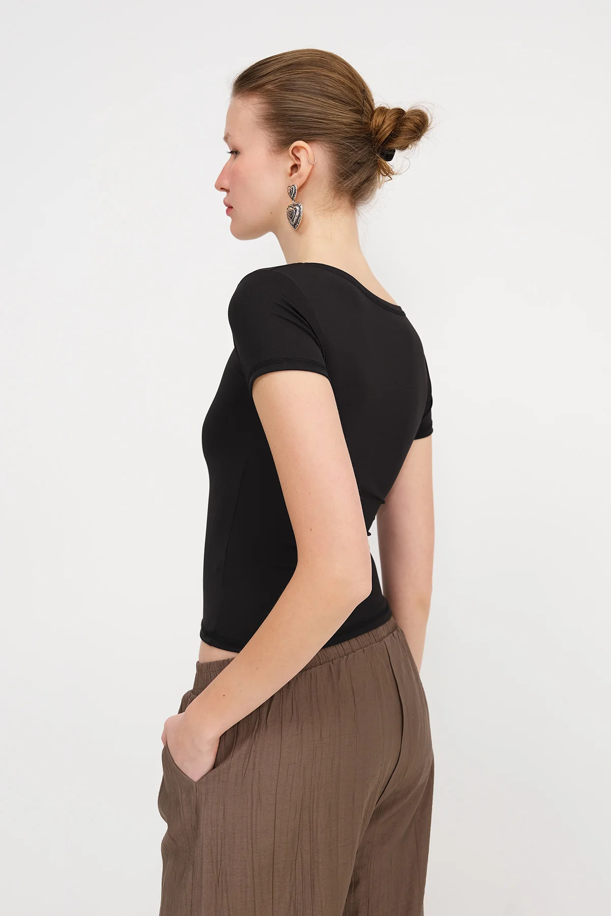 Crew Neck Basic T-shirt - Image 35