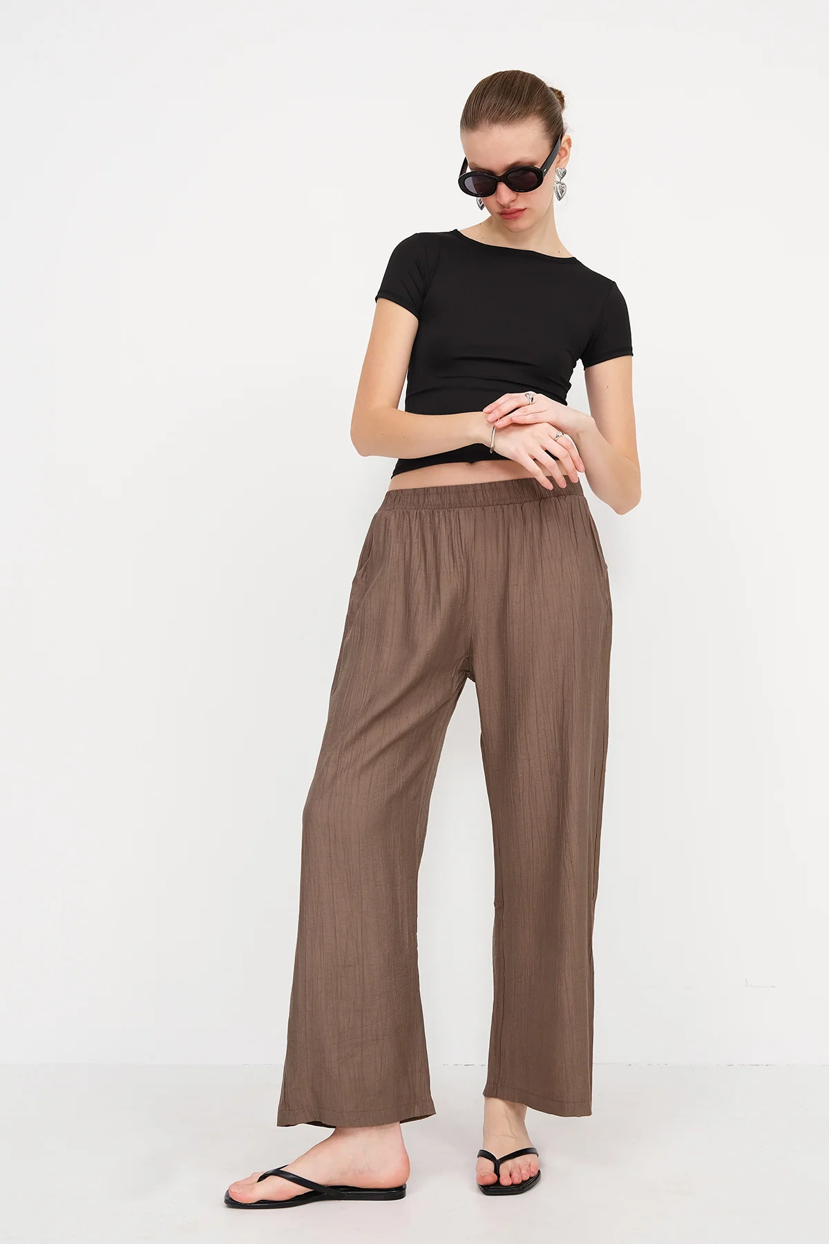 Crew Neck Basic T-shirt - Image 36