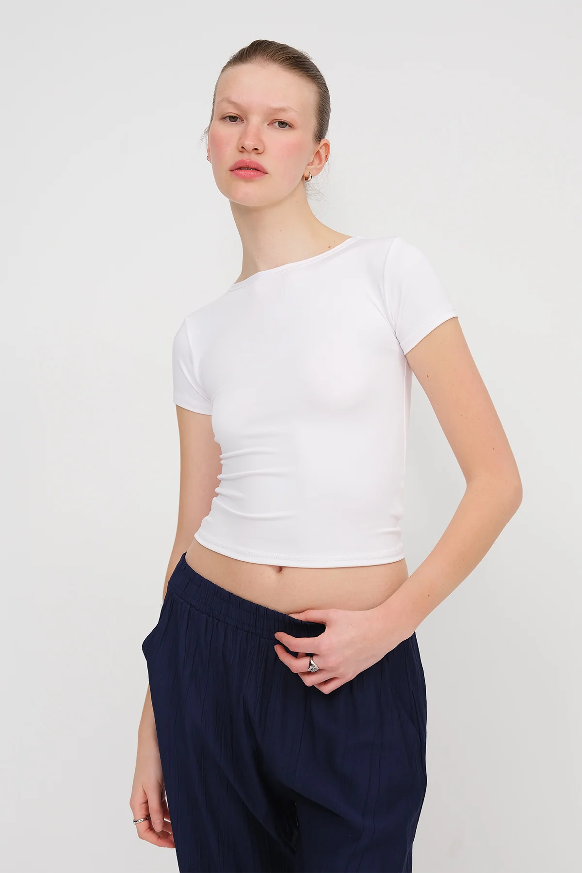Crew Neck Basic T-shirt - Image 37