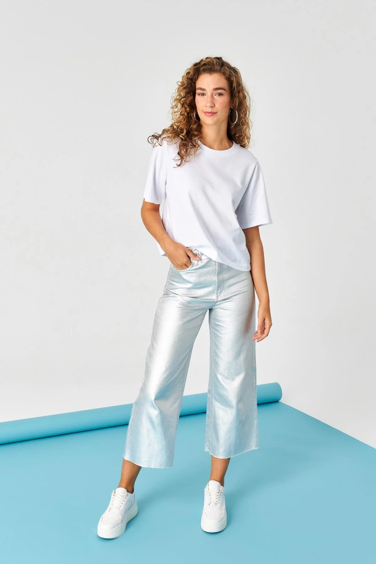 Crew Neck Basic T-shirt - Image 50