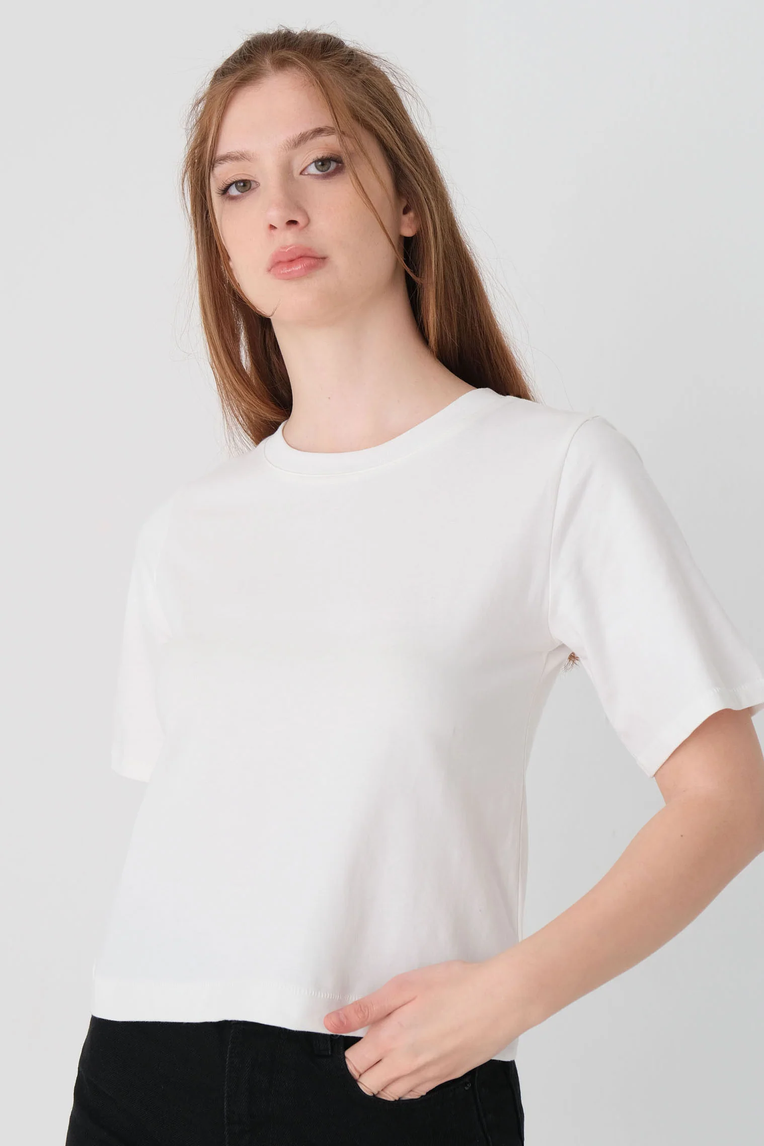 Crew Neck Basic T-shirt - Image 57