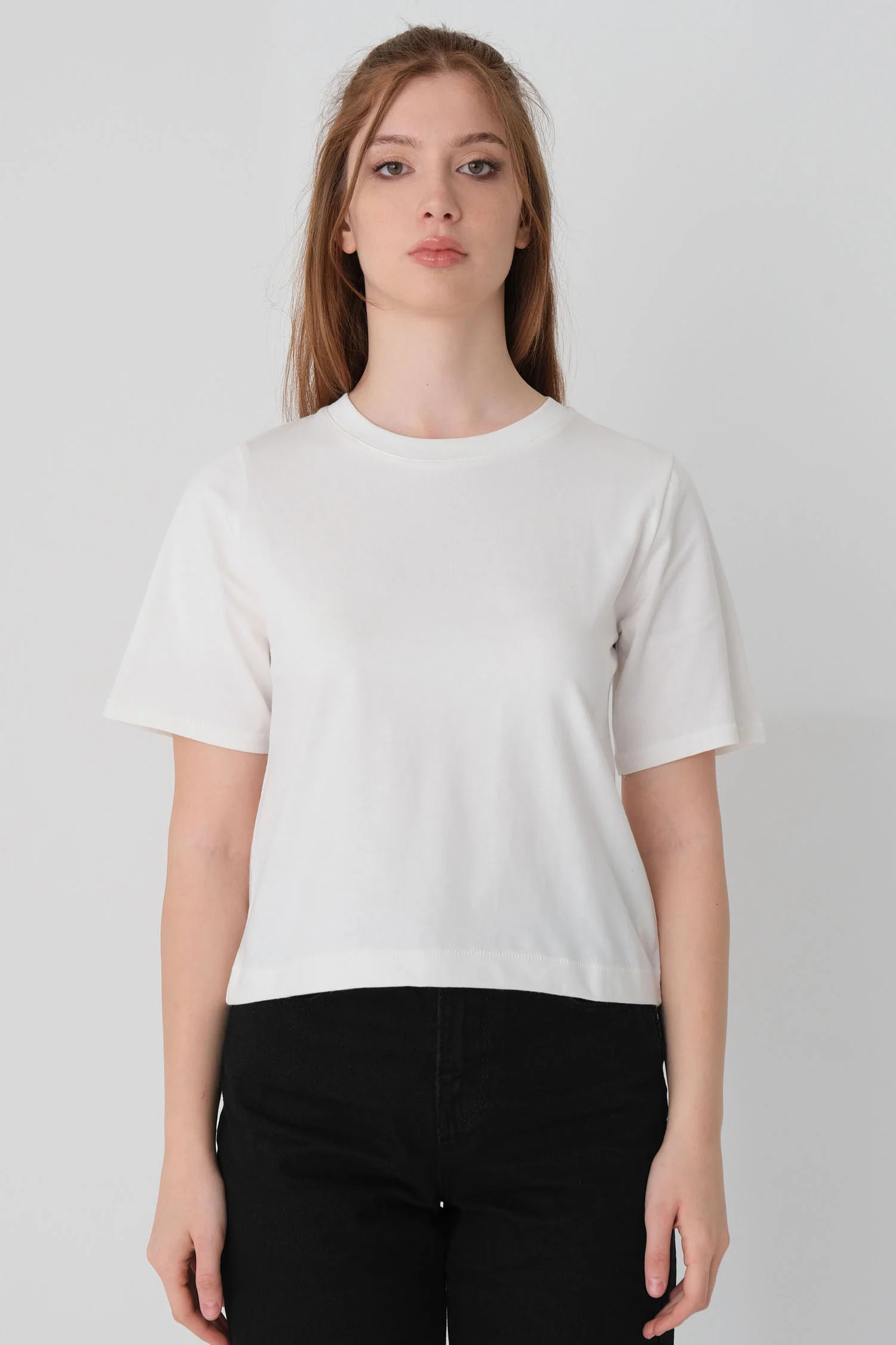 Crew Neck Basic T-shirt - Image 58