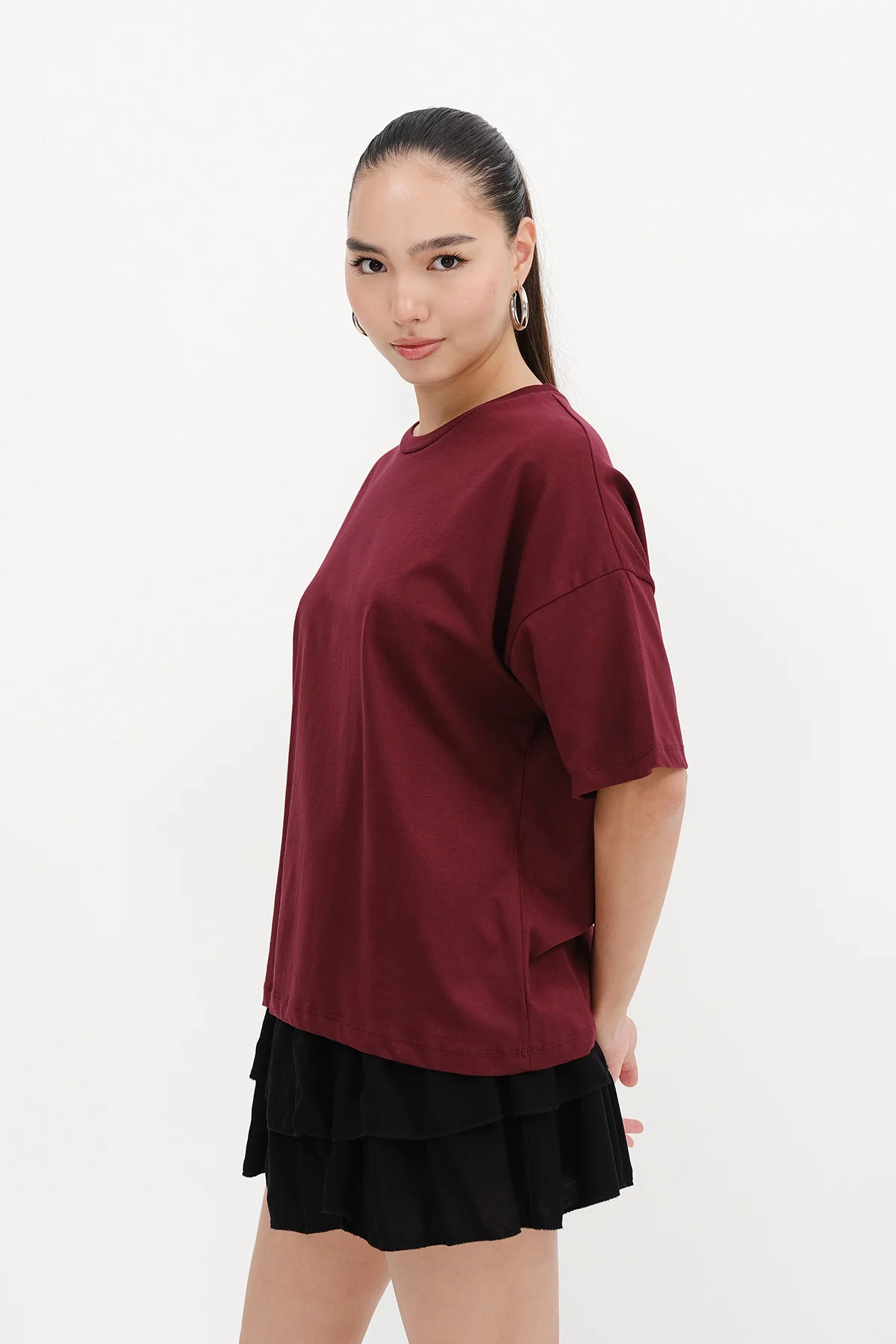 Crew Neck Basic T-shirt - Image 10