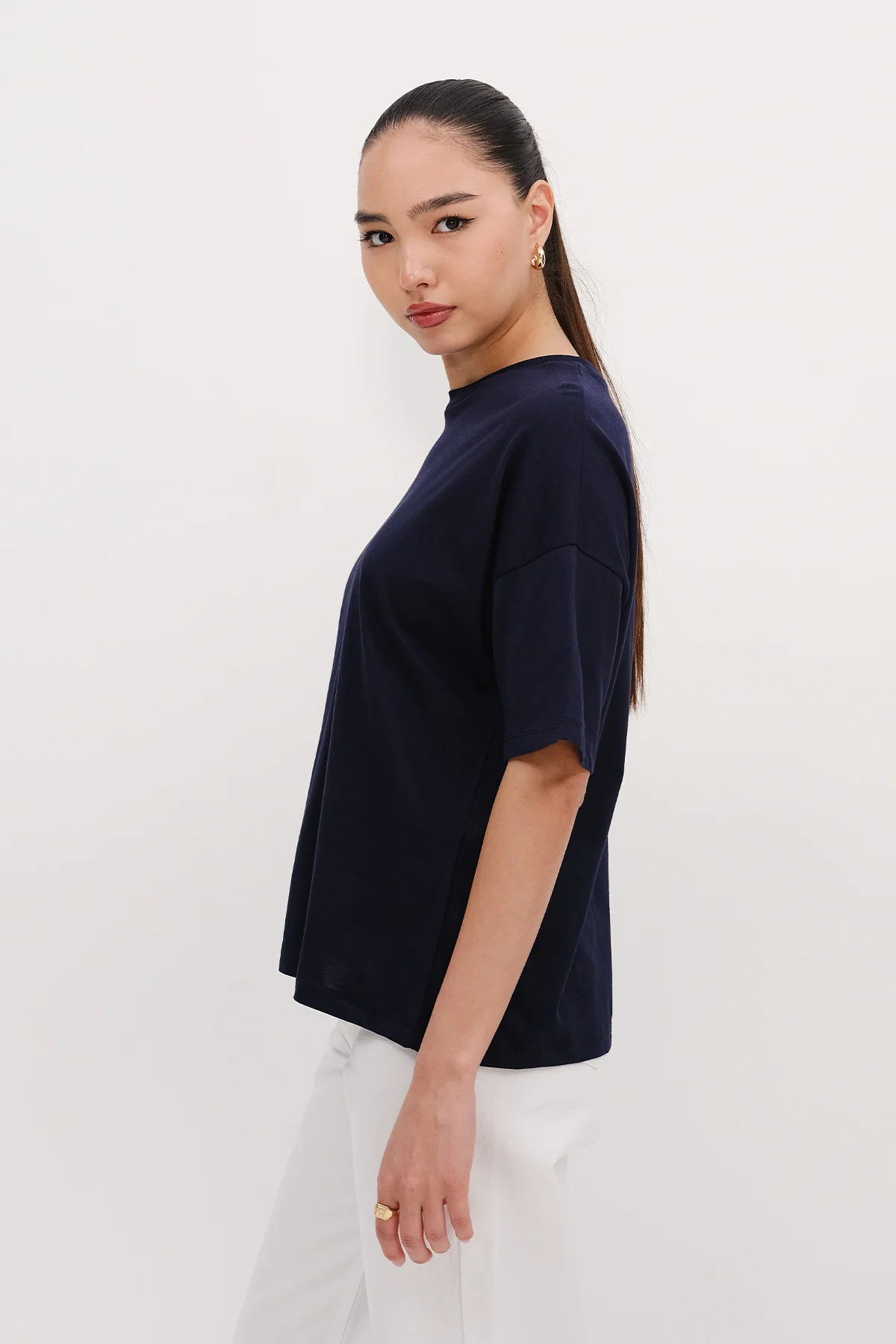 Crew Neck Basic T-shirt - Image 14