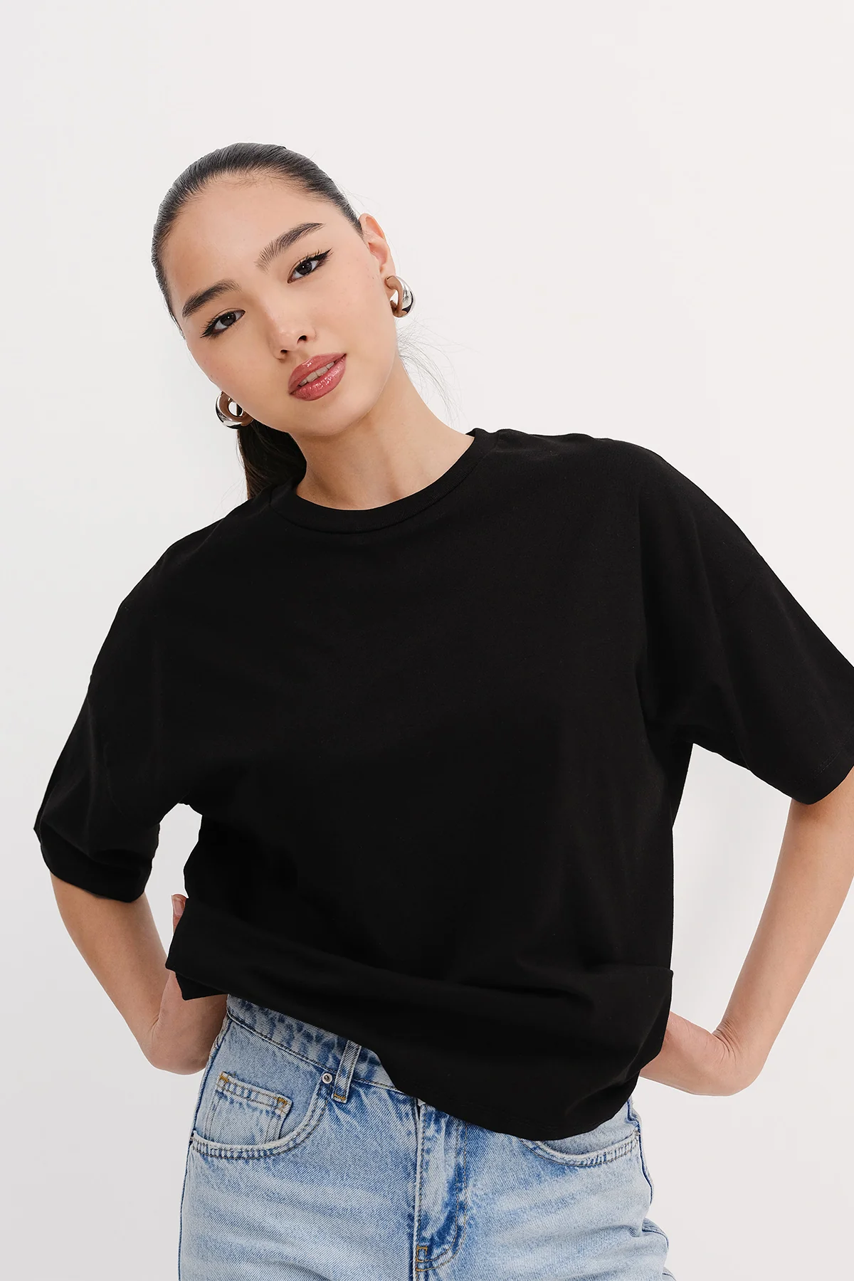 Crew Neck Basic T-shirt - Image 27