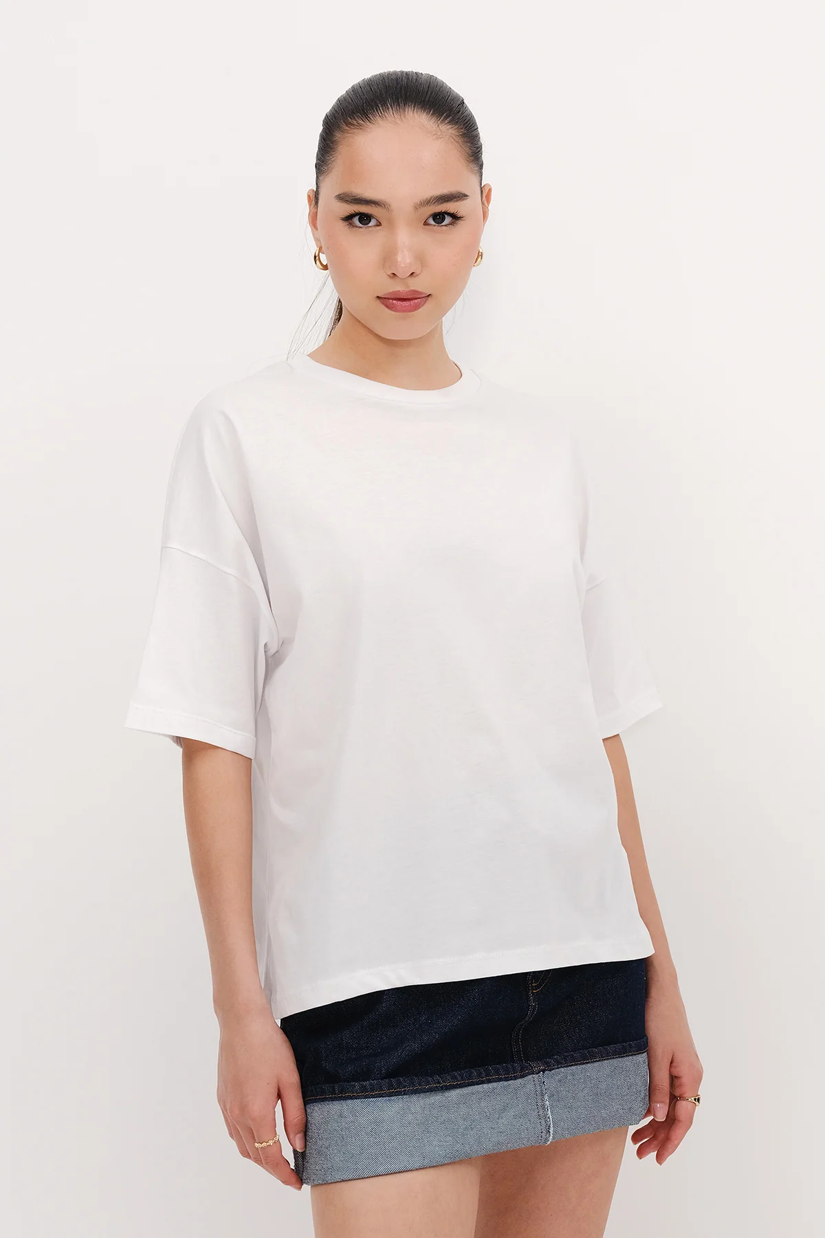Crew Neck Basic T-shirt - Image 34