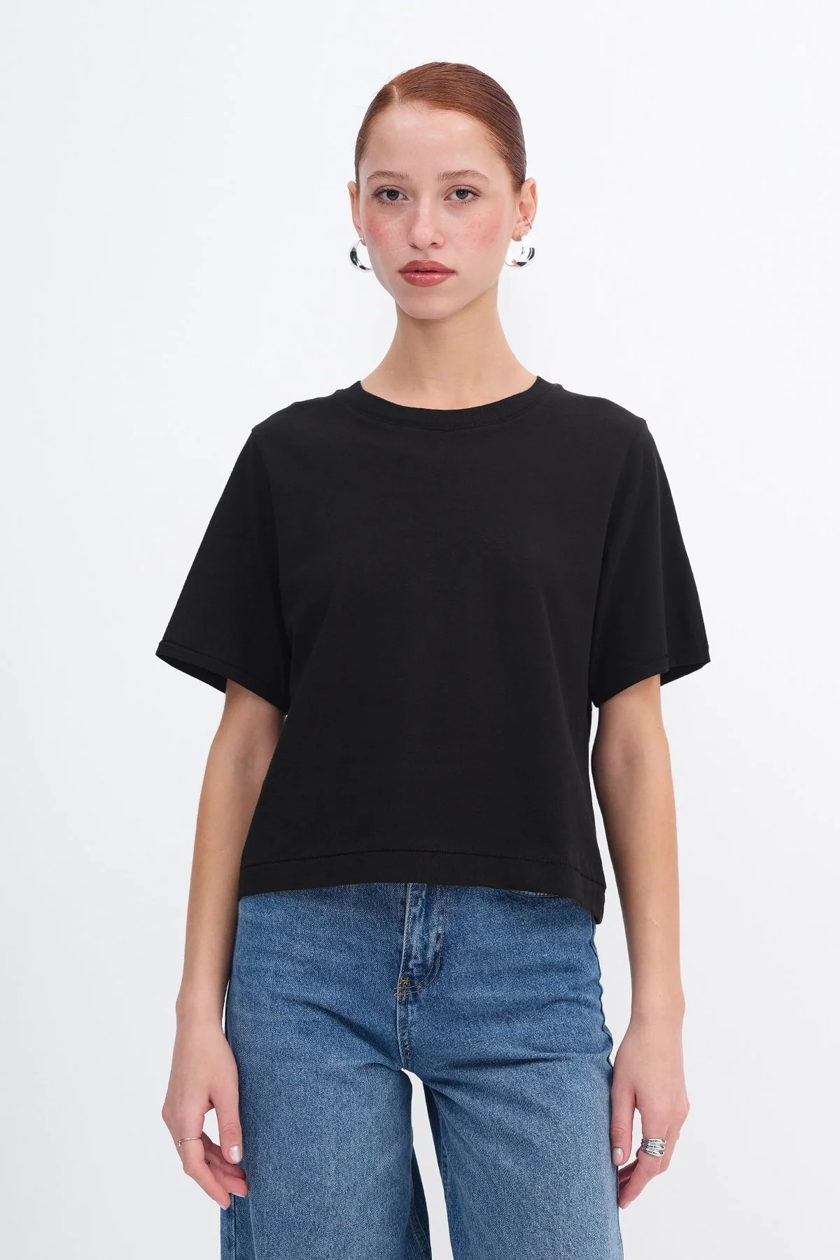 Crew Neck Basic T-shirt - Image 60