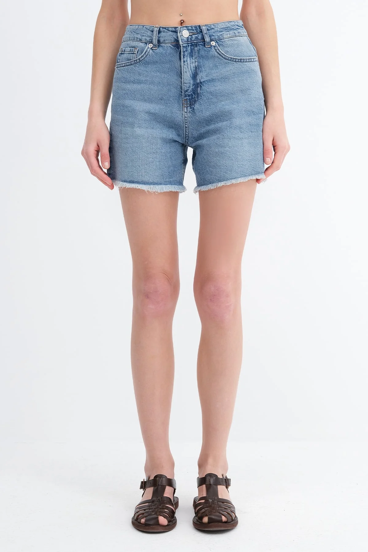 Frayed Hem Denim Shorts - Image 4