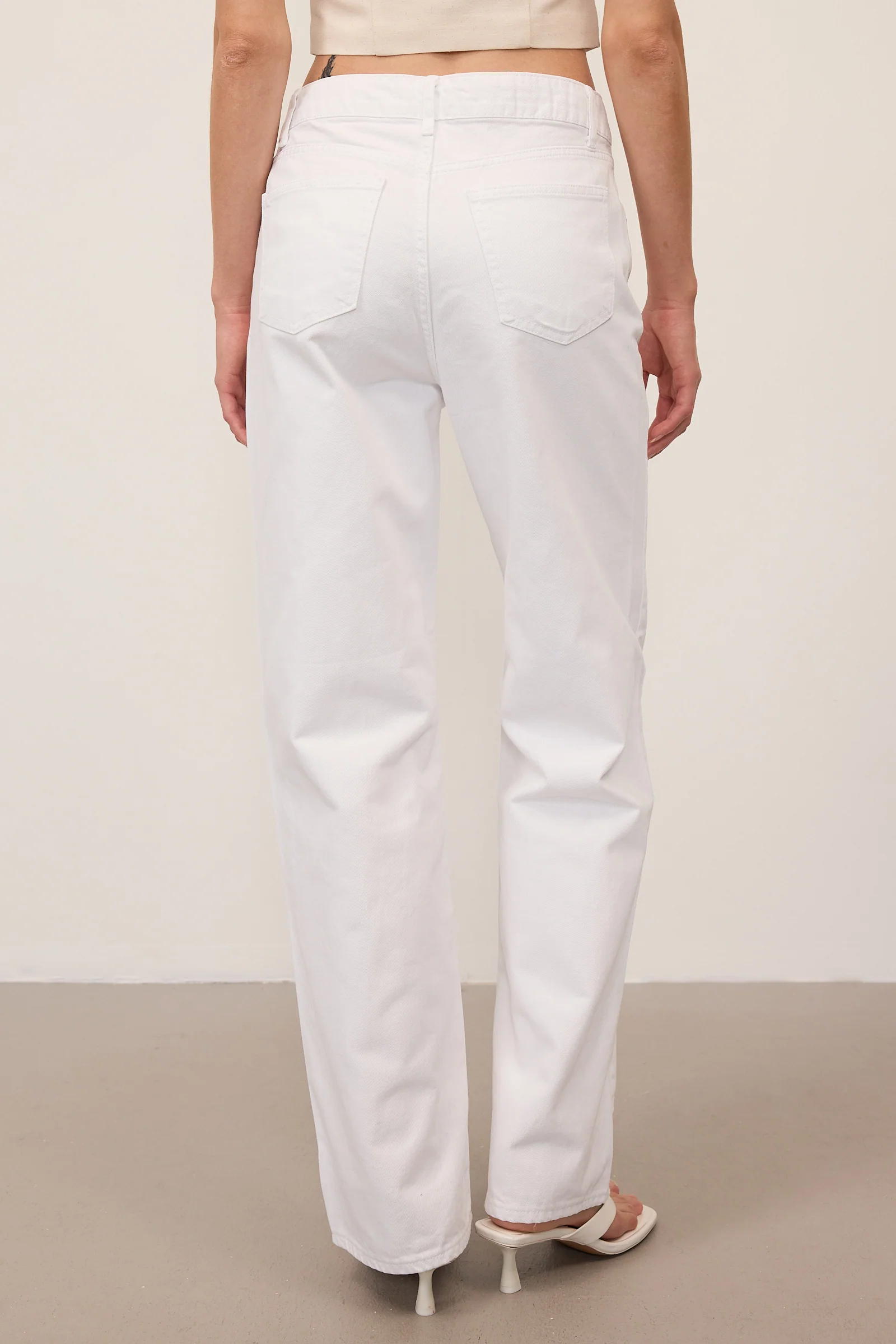 High Waist Wide Leg Jeans - Image 5