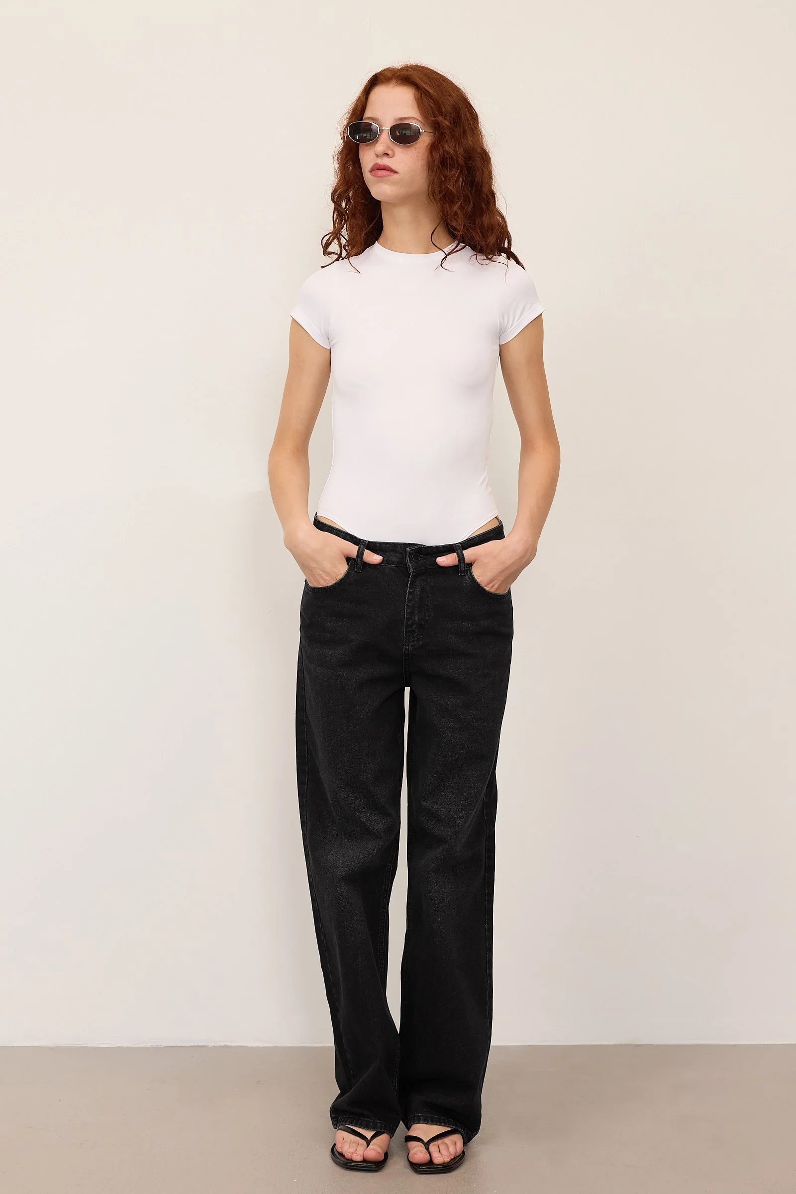 High Waist Wide Leg Jeans - Image 7