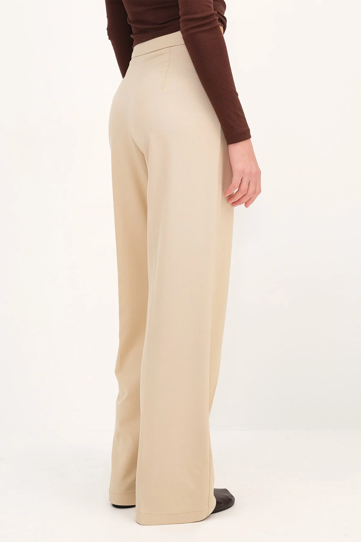 High-Waisted Wide Leg Trousers - Image 38