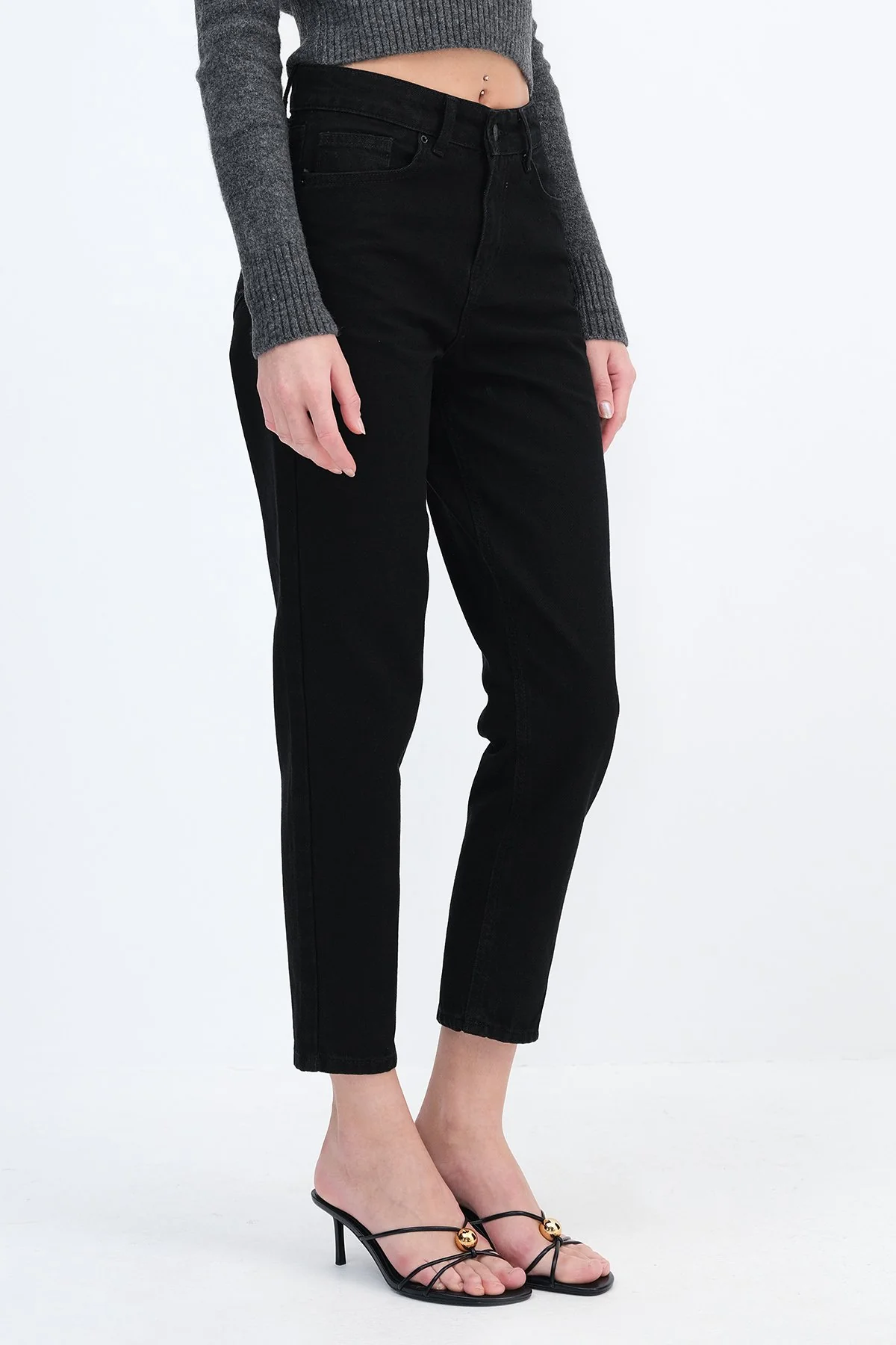 Mom Fit Jeans - Image 37